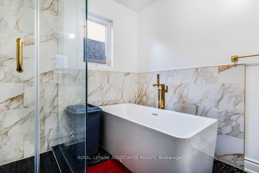 Photo 23 of 9 Charles Brown Road, Markham, Cedarwood — HOMEH