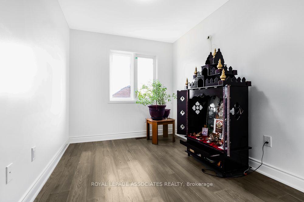Photo 29 of 9 Charles Brown Road, Markham, Cedarwood — HOMEH