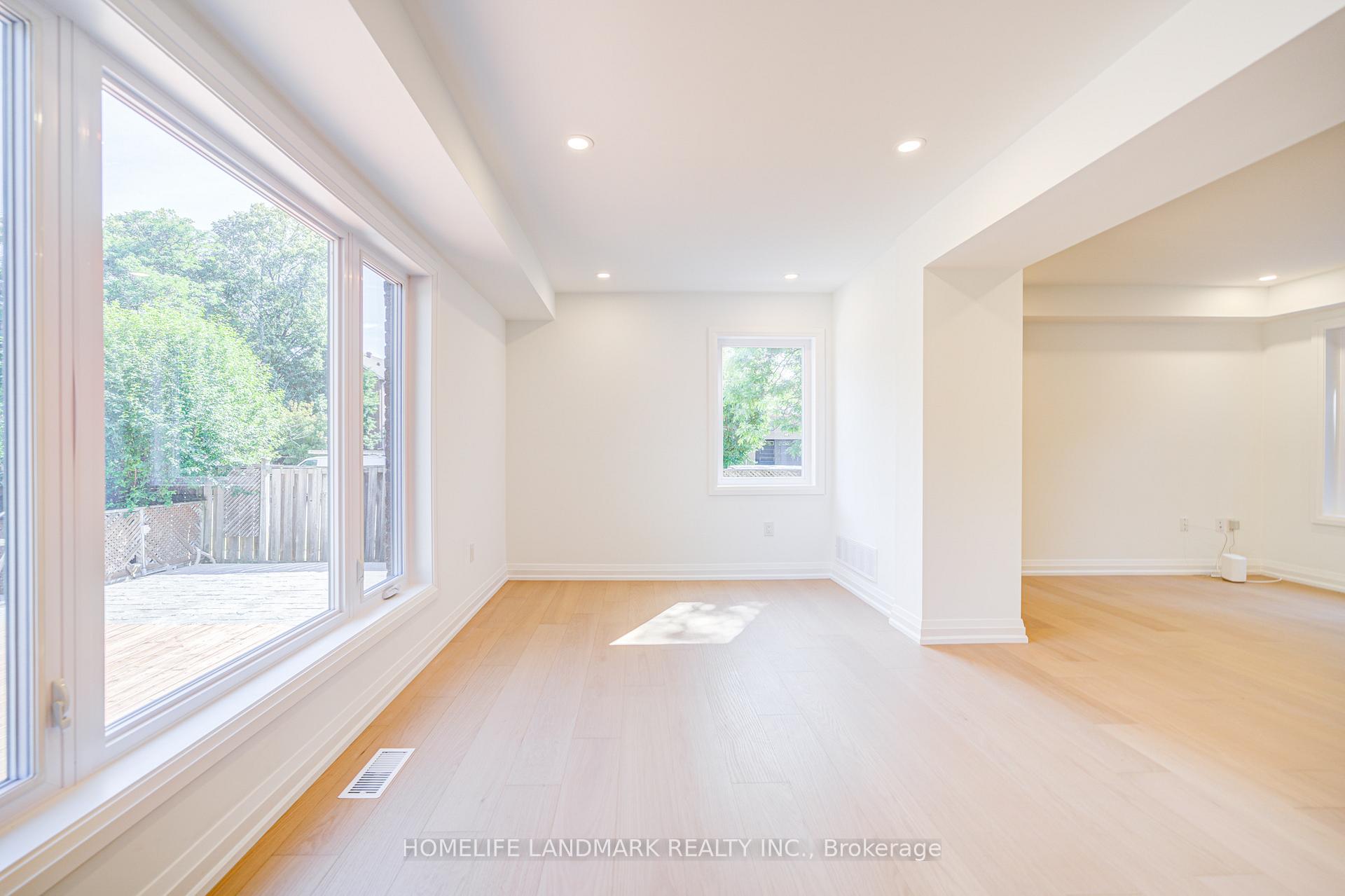Photo 12 of 6 Eddy Green Court, Vaughan, Brownridge — HOMEH