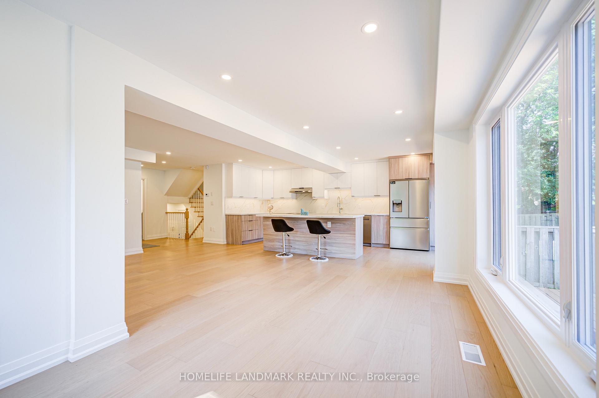 Photo 13 of 6 Eddy Green Court, Vaughan, Brownridge — HOMEH