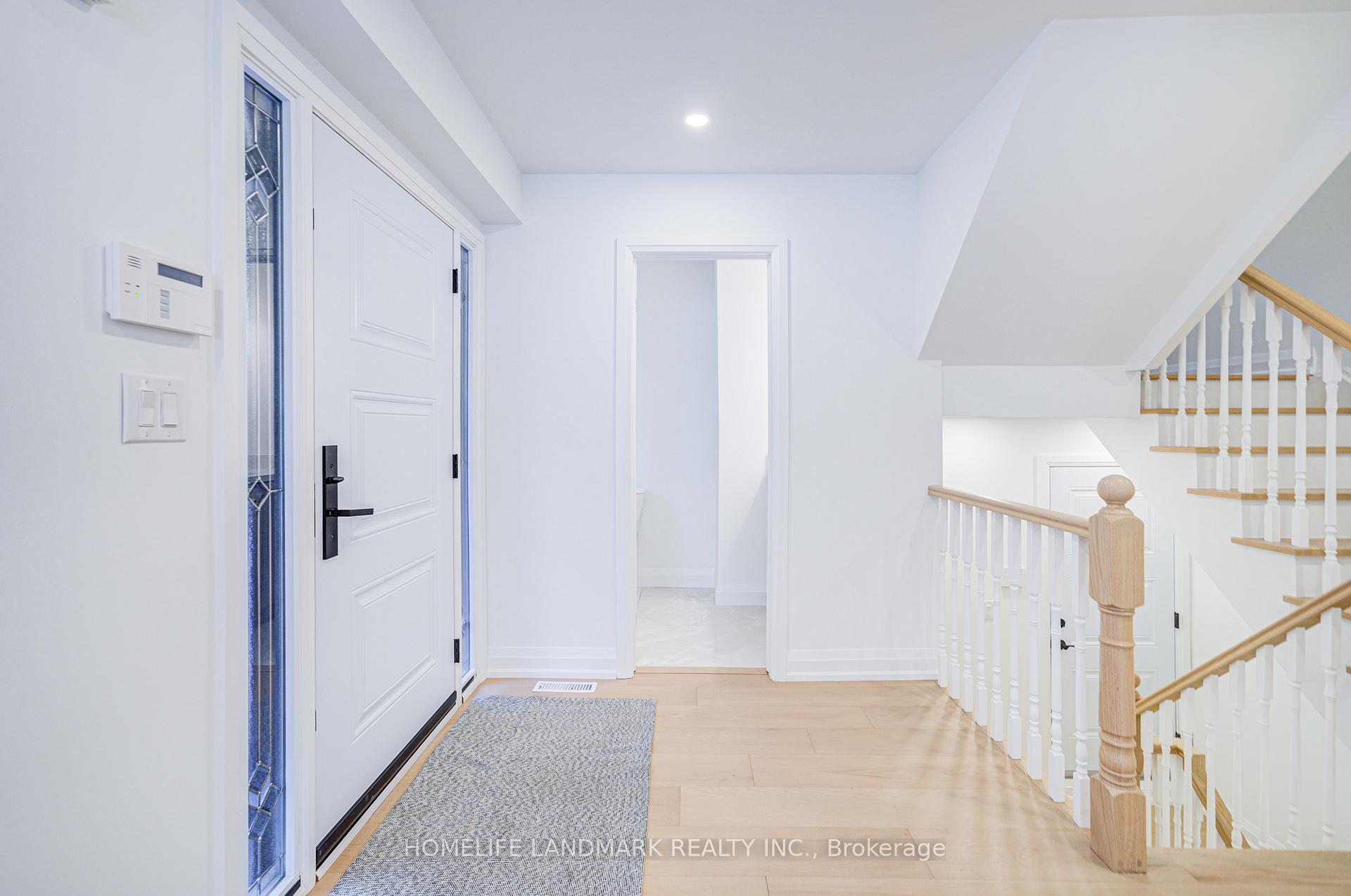 Photo 15 of 6 Eddy Green Court, Vaughan, Brownridge — HOMEH