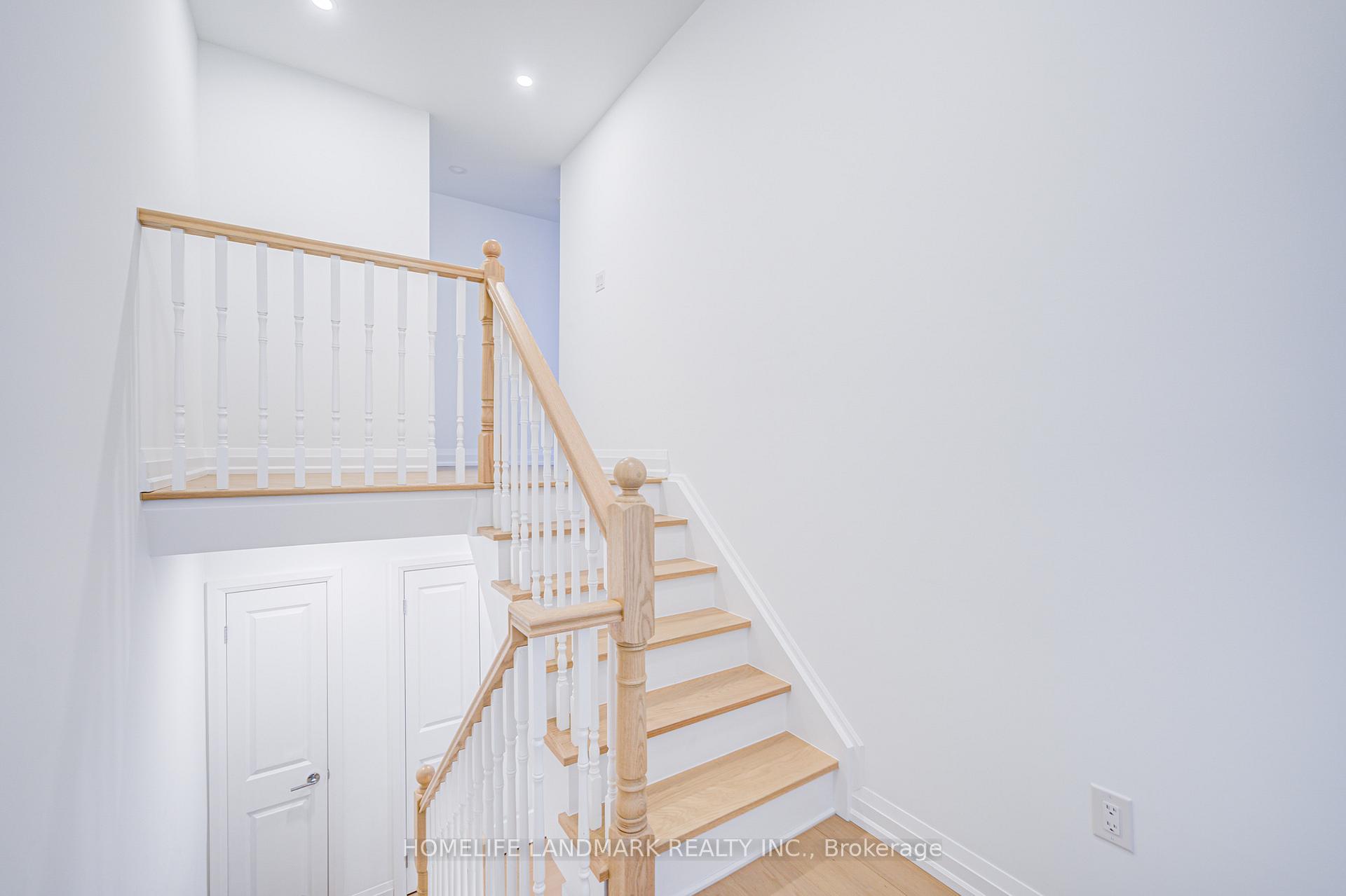 Photo 18 of 6 Eddy Green Court, Vaughan, Brownridge — HOMEH
