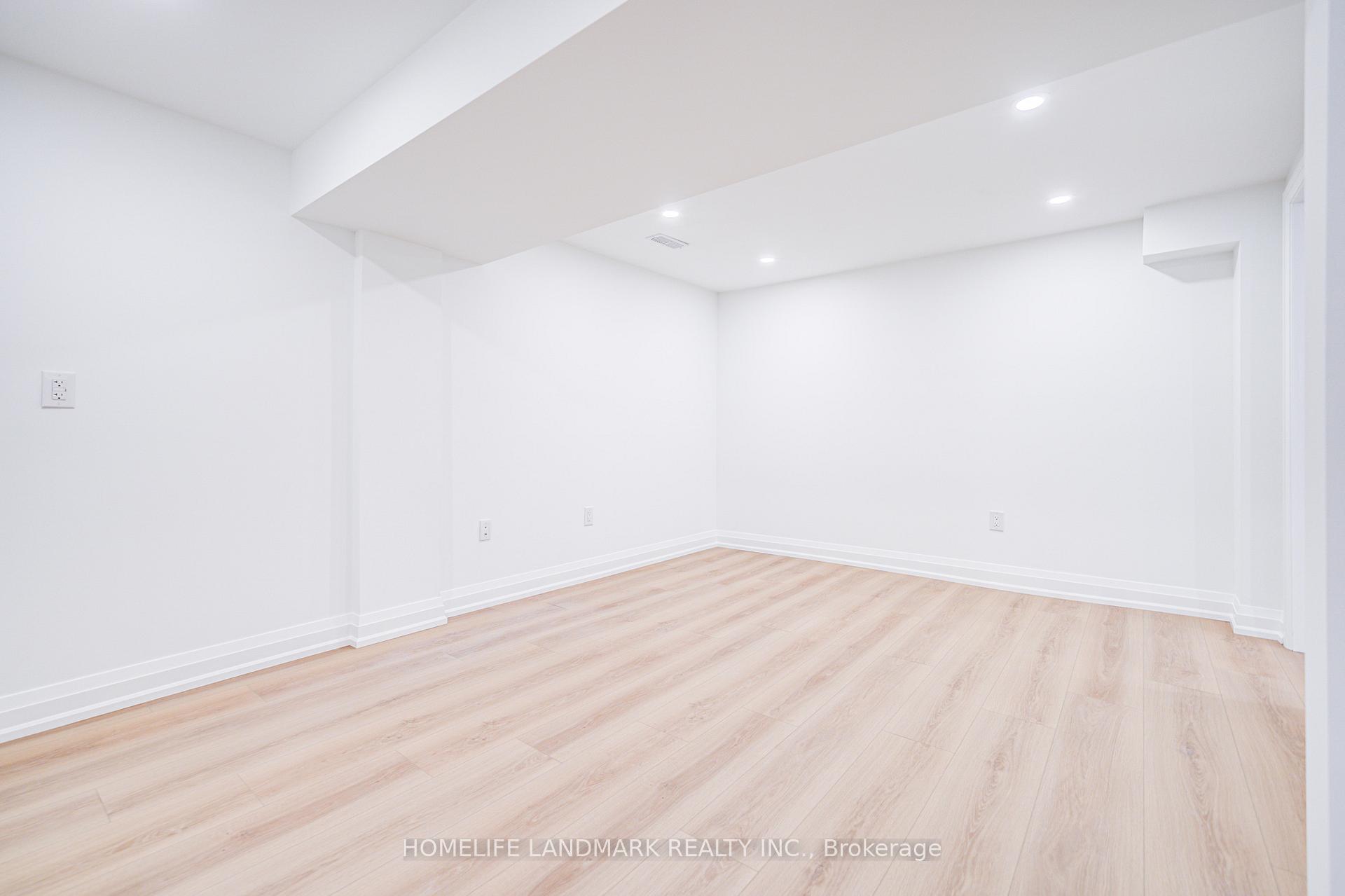 Photo 29 of 6 Eddy Green Court, Vaughan, Brownridge — HOMEH