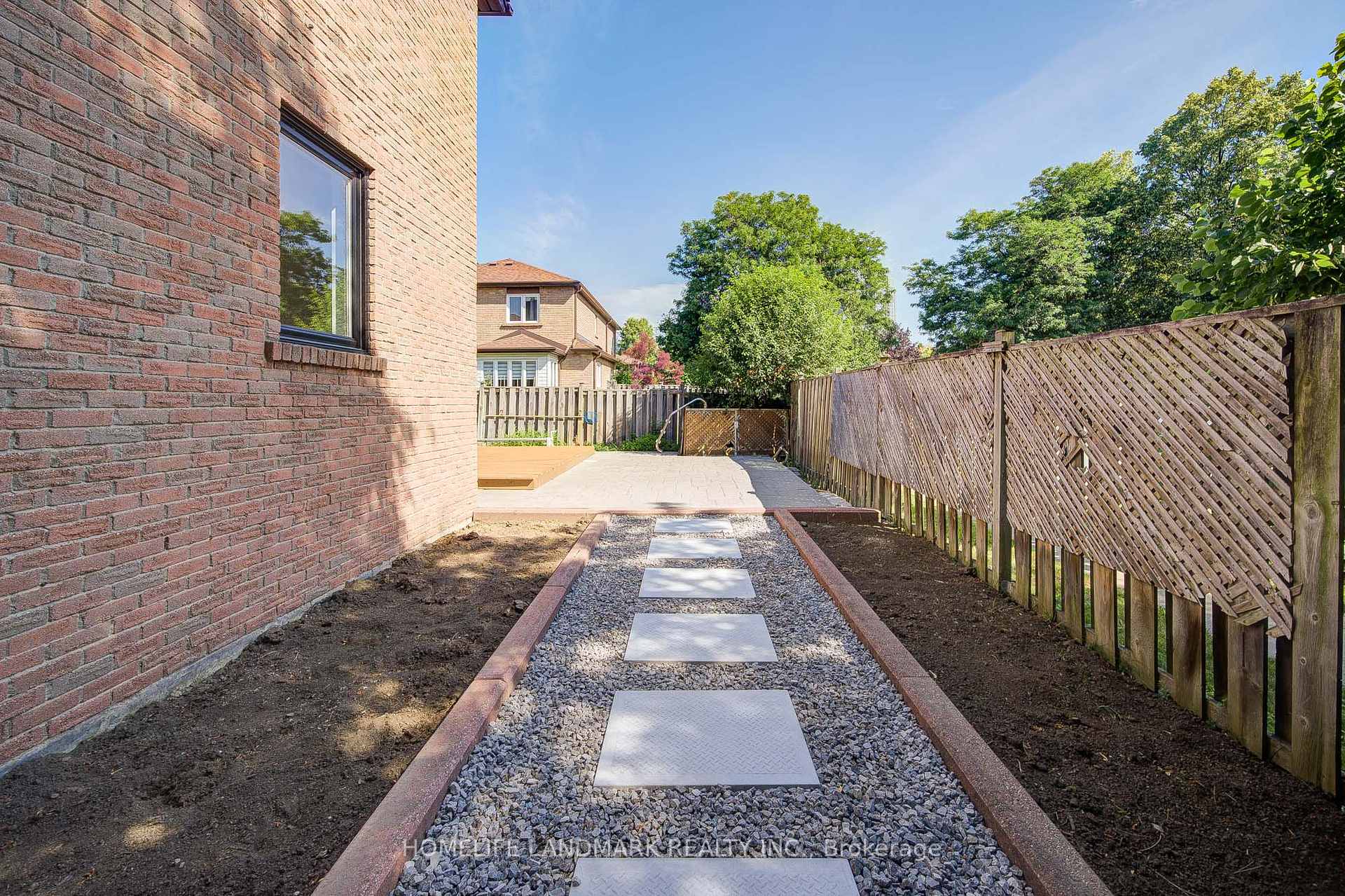 Photo 35 of 6 Eddy Green Court, Vaughan, Brownridge — HOMEH
