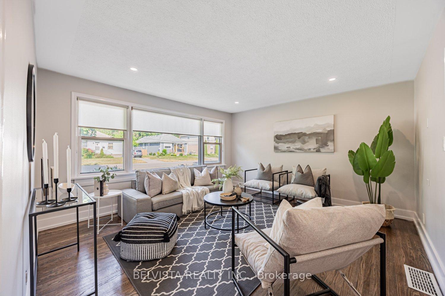 Photo 6 of 413 Perry Street, Whitby, Downtown Whitby — HOMEH