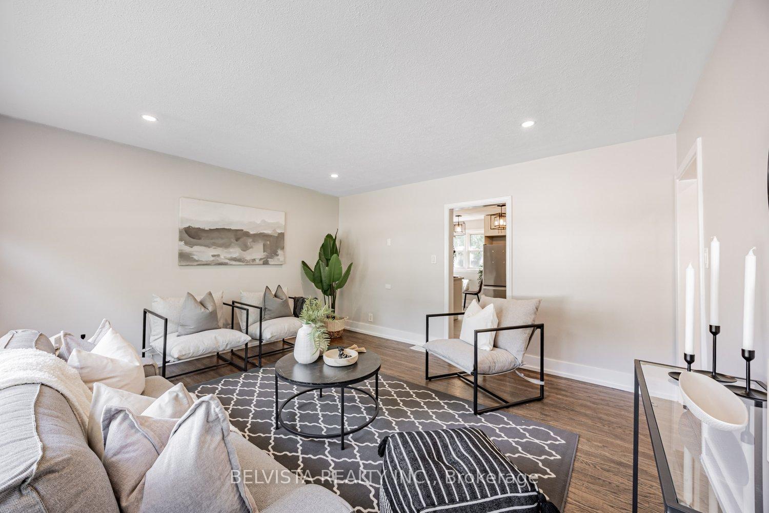 Photo 10 of 413 Perry Street, Whitby, Downtown Whitby — HOMEH