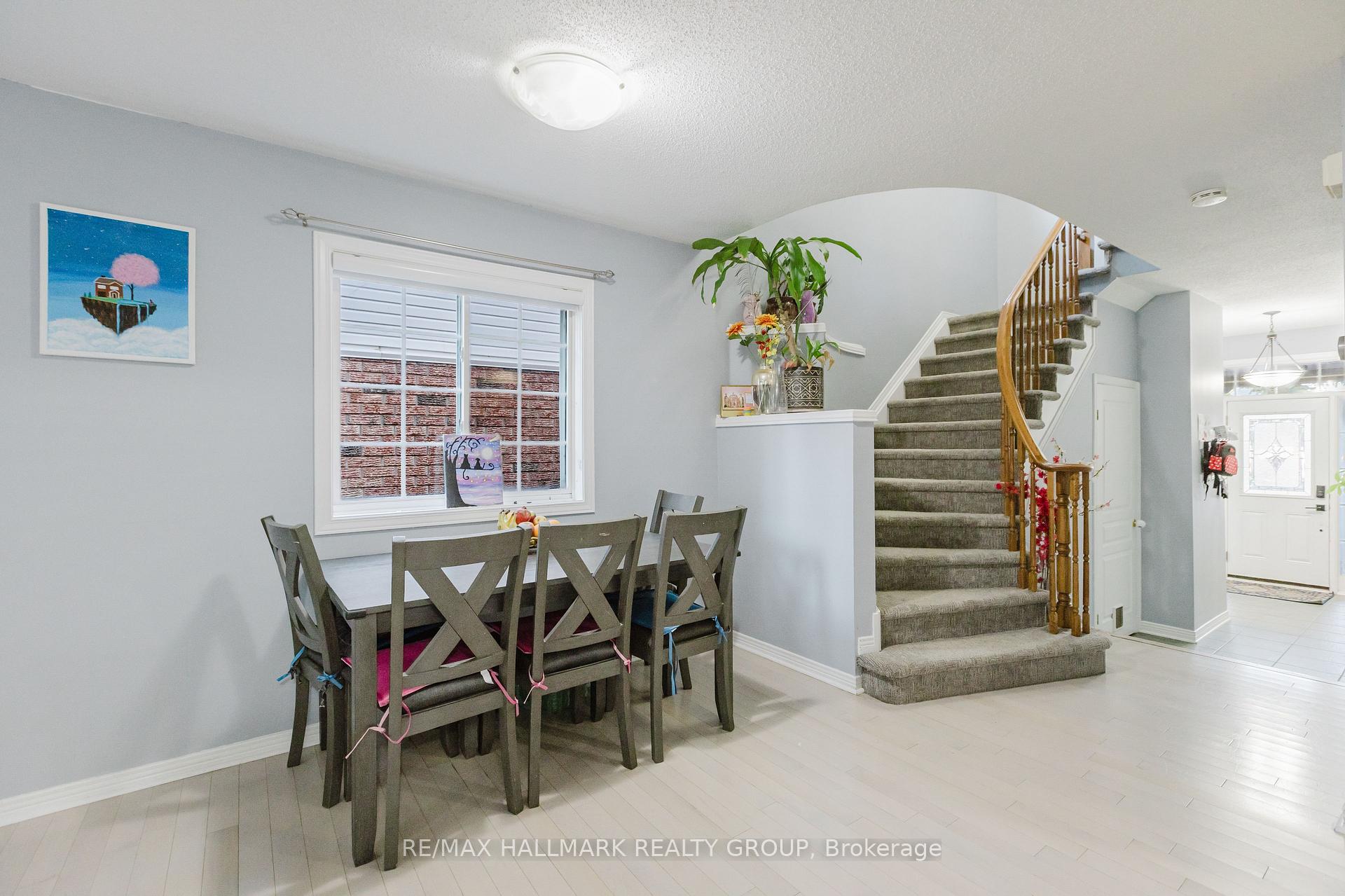 Photo 22 of 584 Wild Shore Crescent, Ottawa, Riverside South/Gloucester Glen — HOMEH