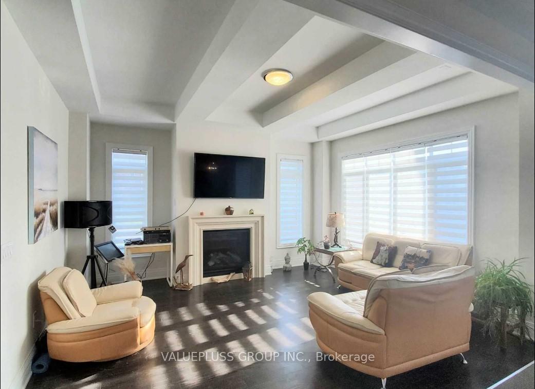 Photo 5 of 39 Croley Street, Vaughan, Patterson — HOMEH