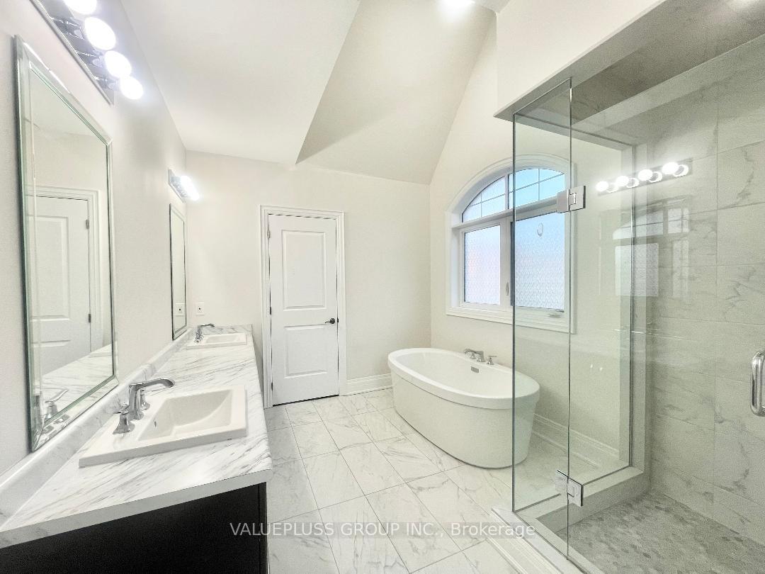 Photo 9 of 39 Croley Street, Vaughan, Patterson — HOMEH
