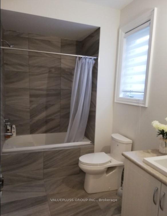 Photo 16 of 39 Croley Street, Vaughan, Patterson — HOMEH