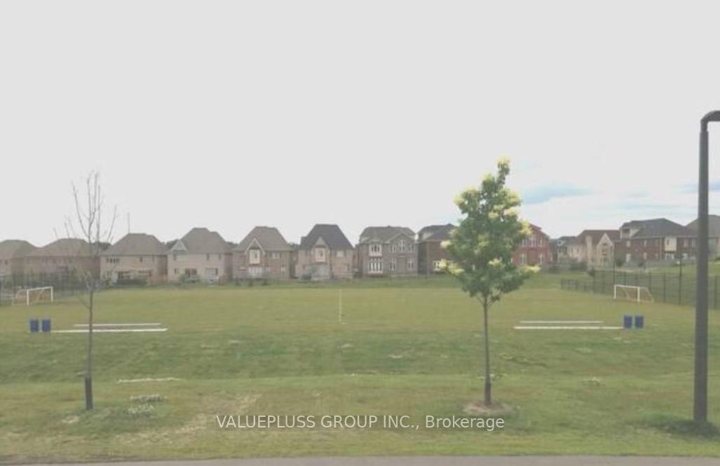 Photo 22 of 39 Croley Street, Vaughan, Patterson — HOMEH