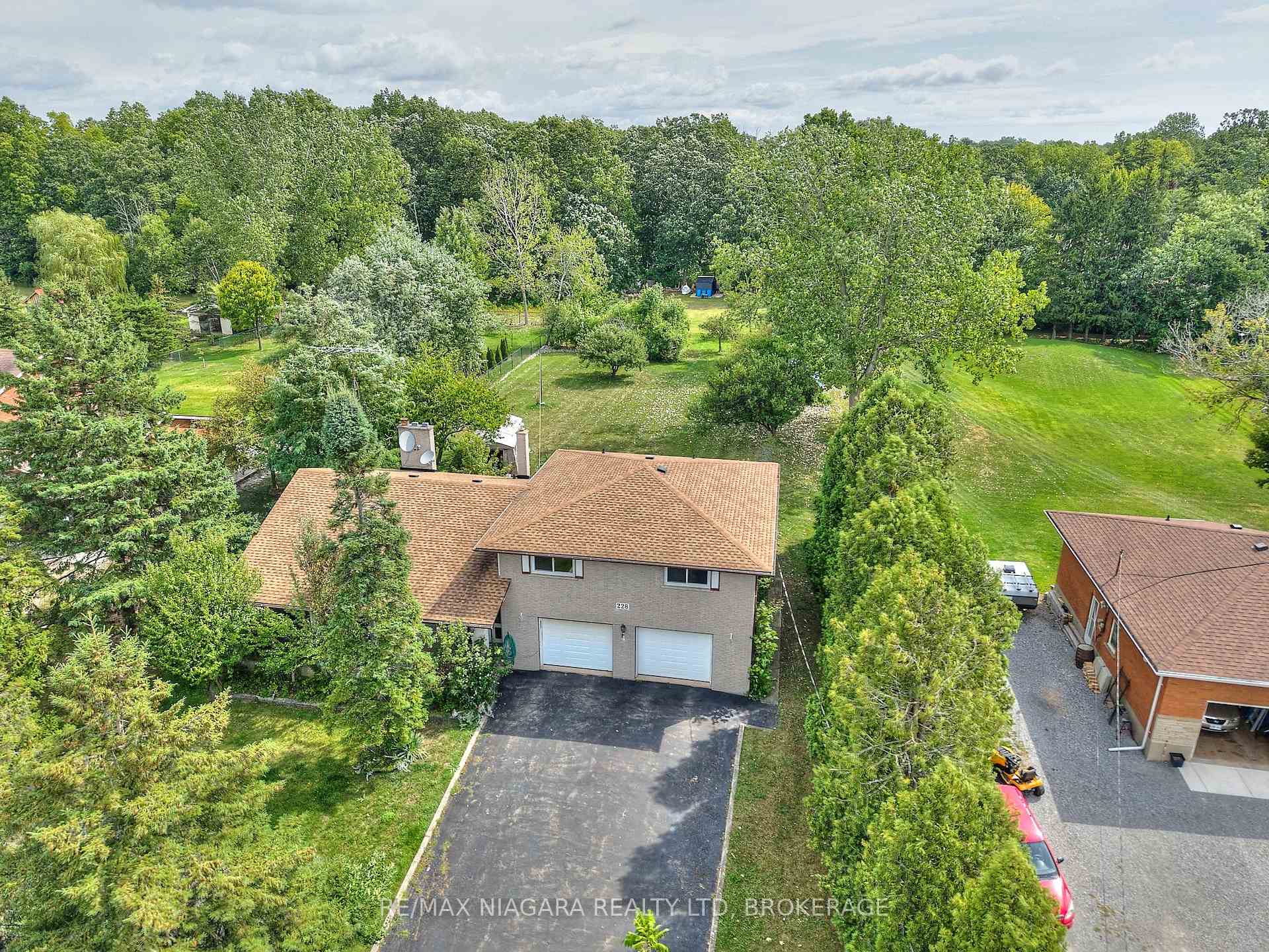 Photo 33 of 228 Doans Ridge Road, Welland, Cooks Mills — HOMEH