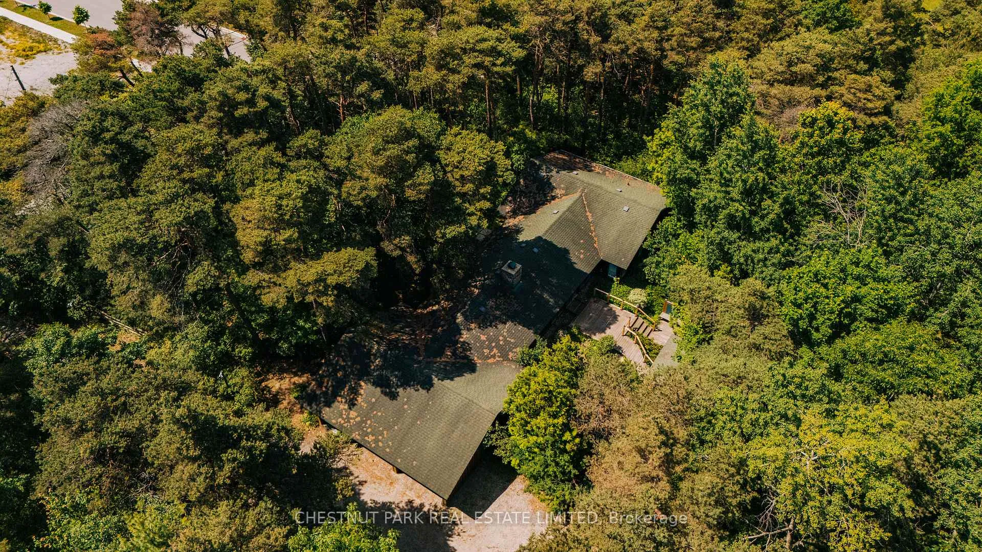 Photo 4 of 90 Ridge Road, Aurora, Aurora Estates — HOMEH