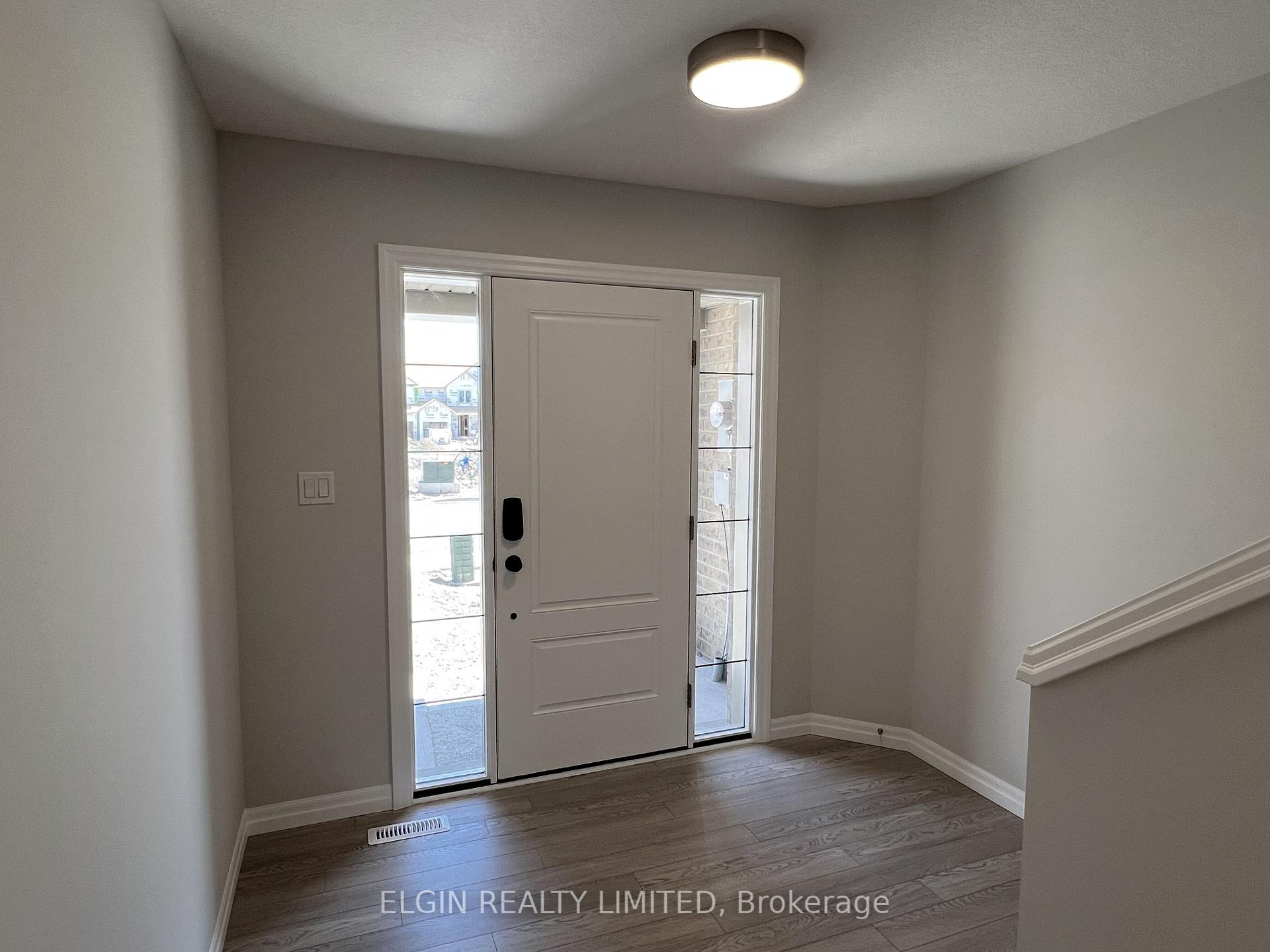 Photo 2 of 95 Willow Drive, Aylmer — HOMEH