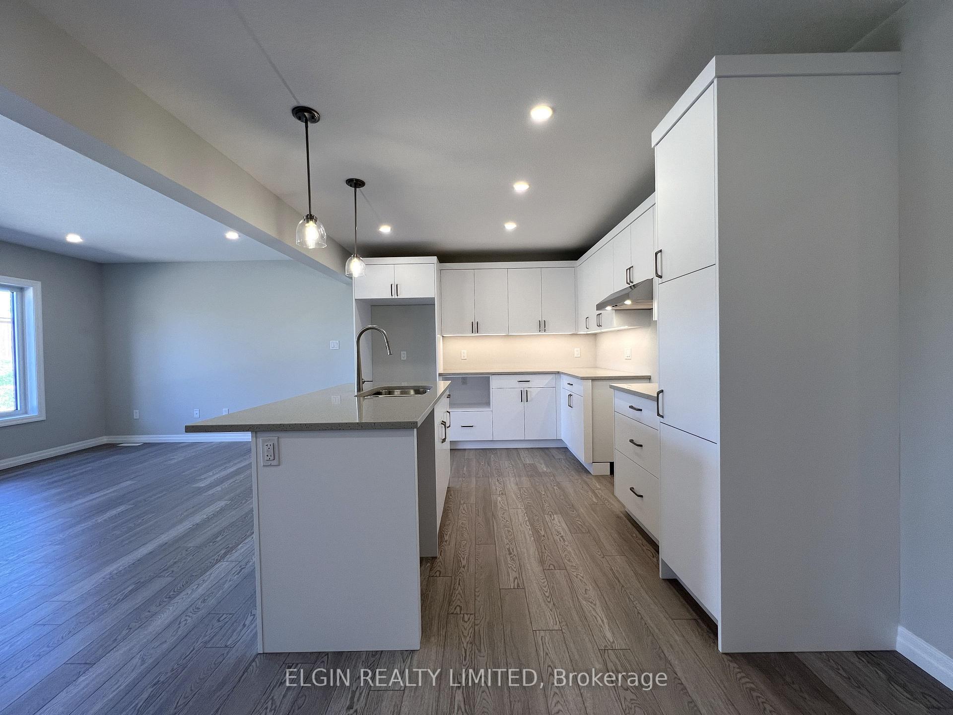 Photo 11 of 95 Willow Drive, Aylmer — HOMEH