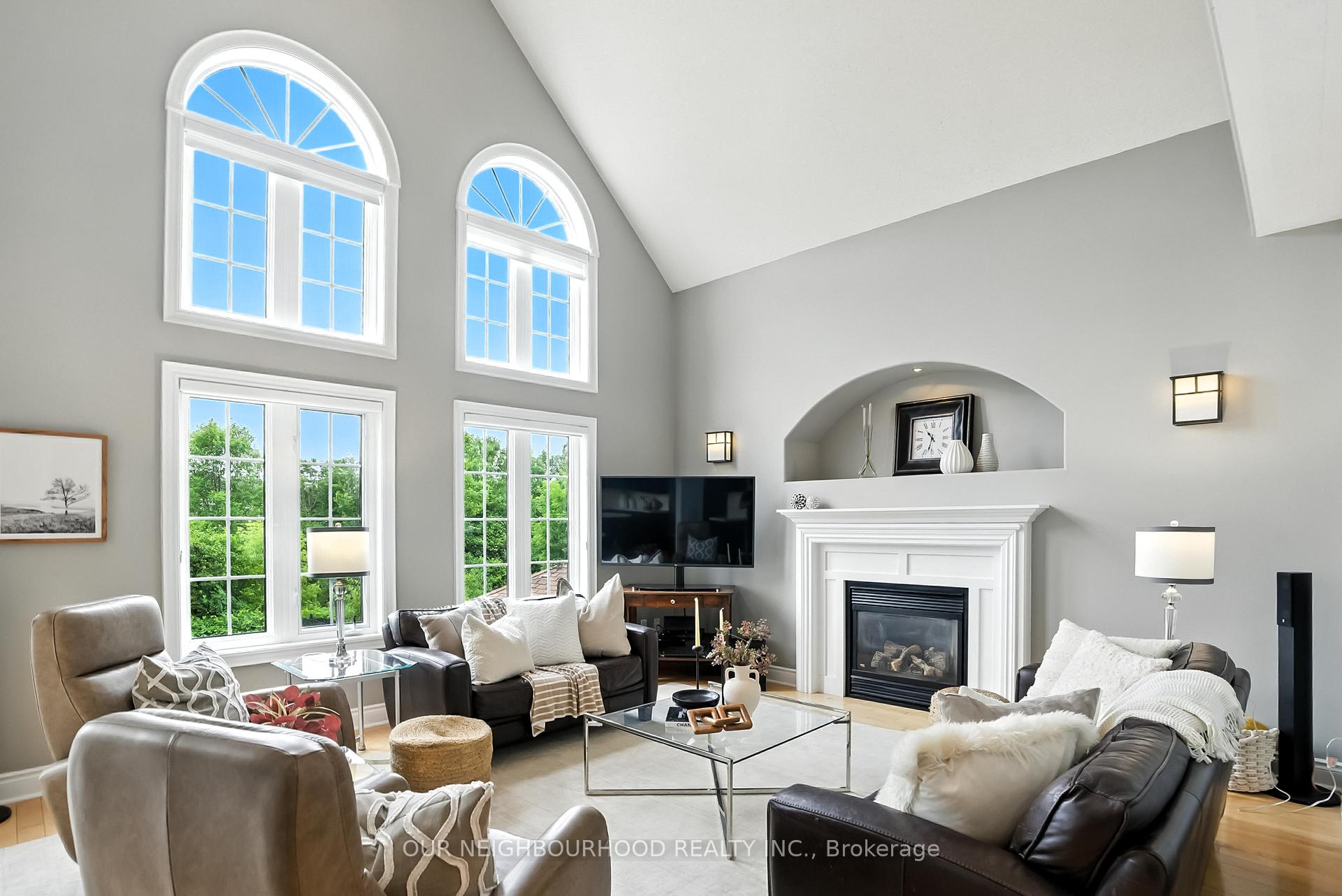 Photo 10 of 8 Corner Court, Whitby, Lynde Creek — HOMEH