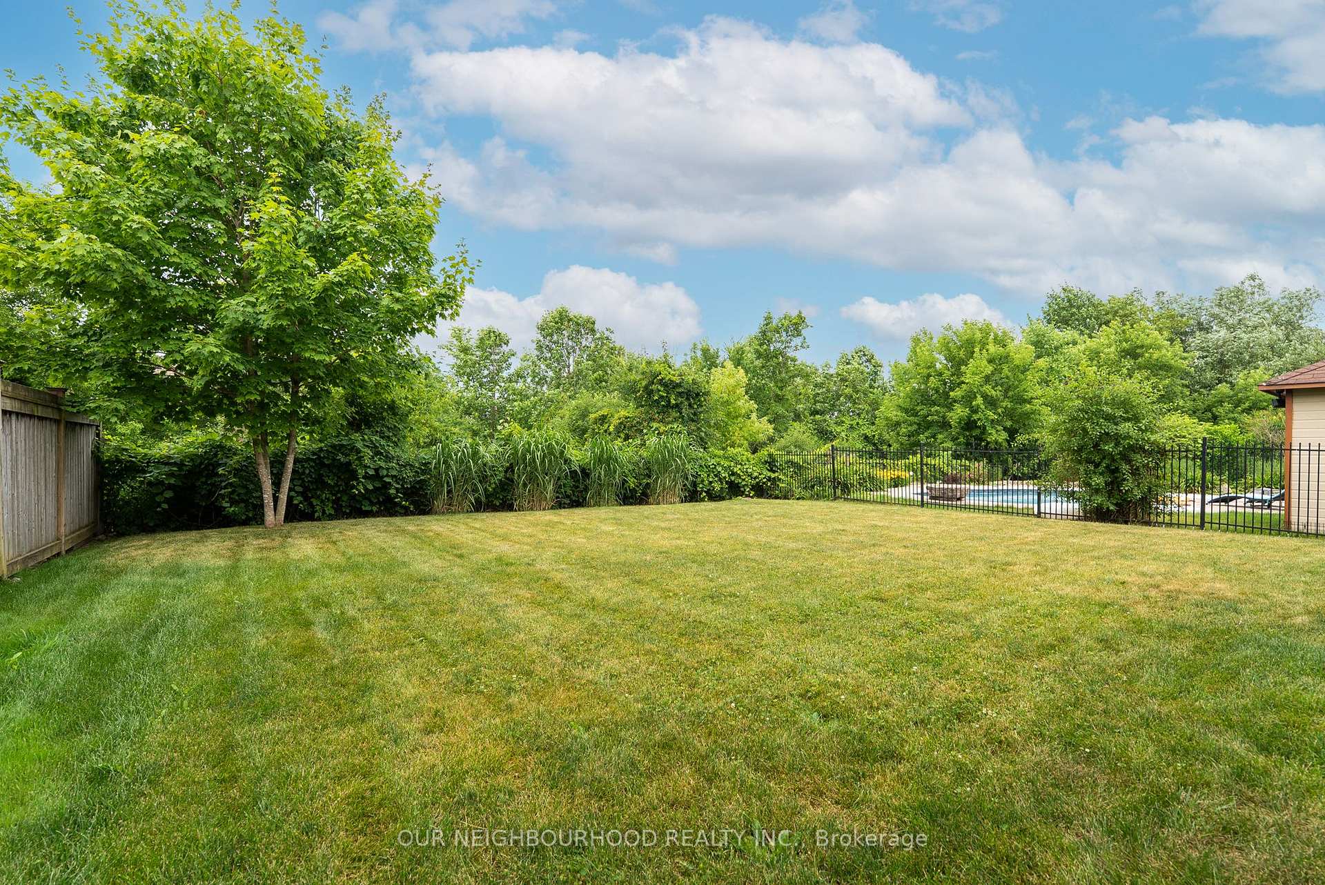 Photo 45 of 8 Corner Court, Whitby, Lynde Creek — HOMEH