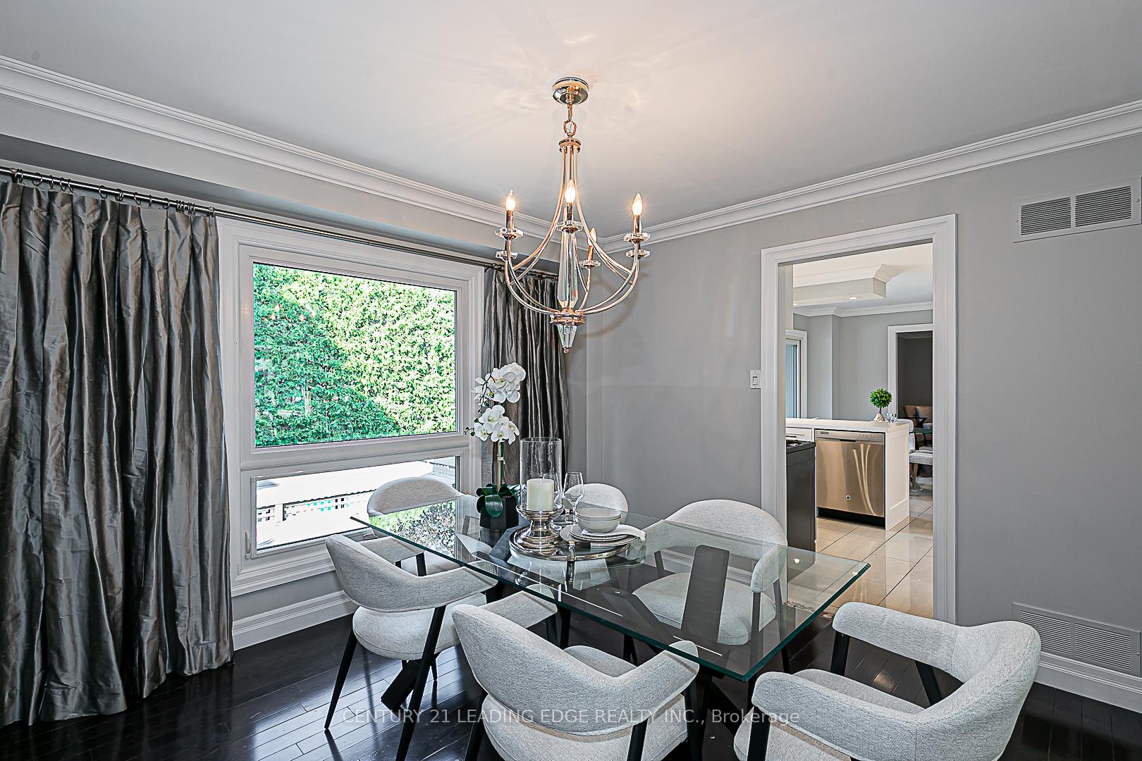 Photo 8 of 110 Sir Lancelot Drive, Markham, Markham Village — HOMEH