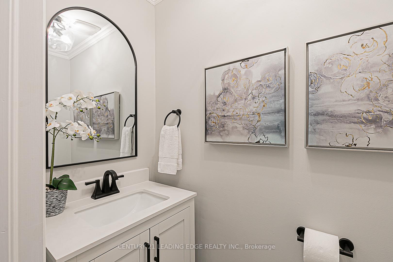 Photo 14 of 110 Sir Lancelot Drive, Markham, Markham Village — HOMEH