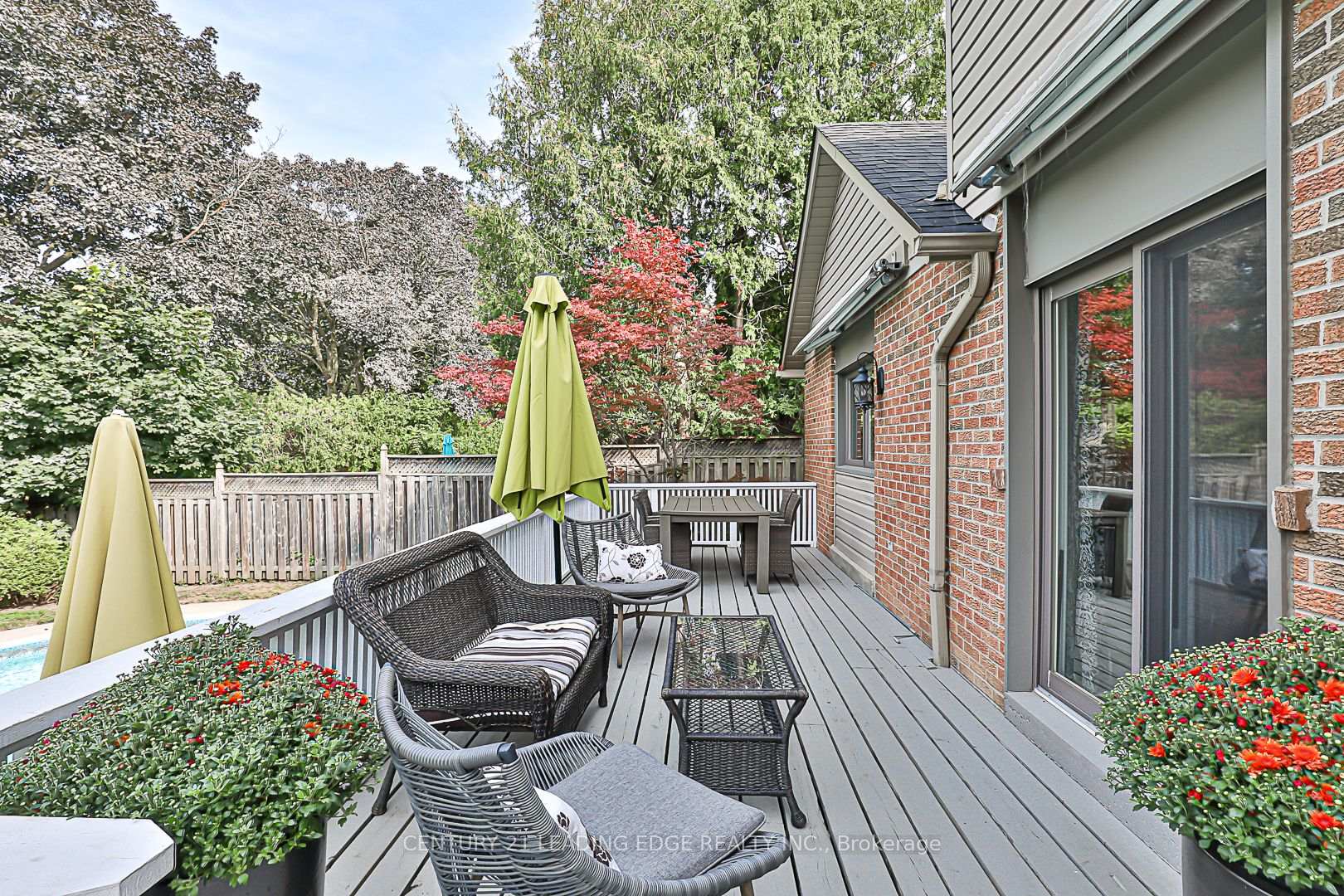 Photo 32 of 110 Sir Lancelot Drive, Markham, Markham Village — HOMEH