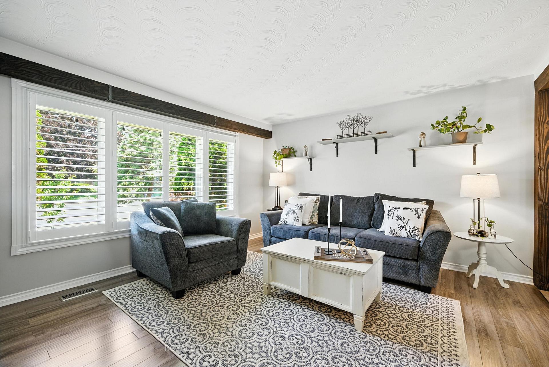 Photo 11 of 11 Bellwood Drive, Whitby, Blue Grass Meadows — HOMEH
