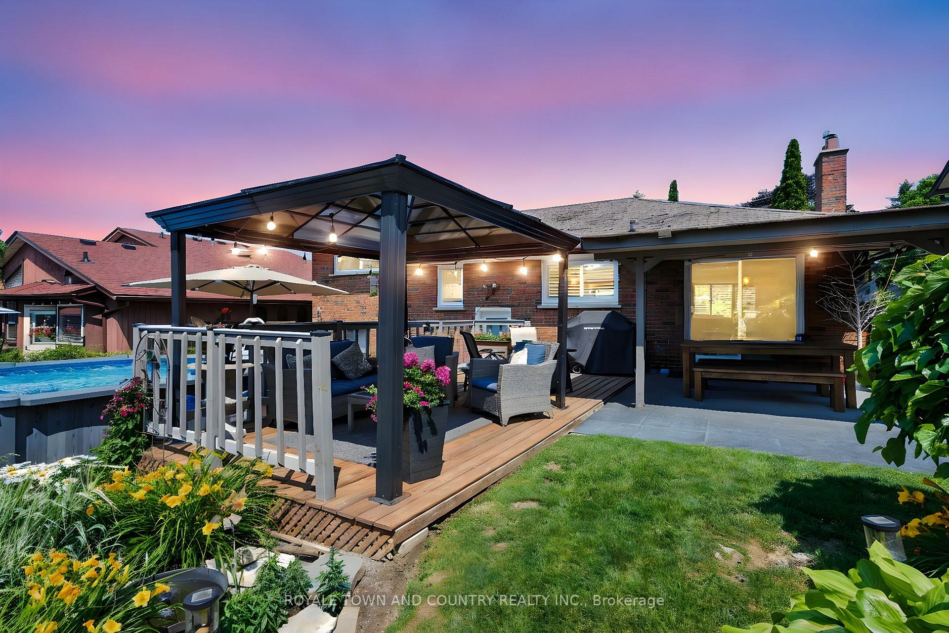 Photo 38 of 11 Bellwood Drive, Whitby, Blue Grass Meadows — HOMEH