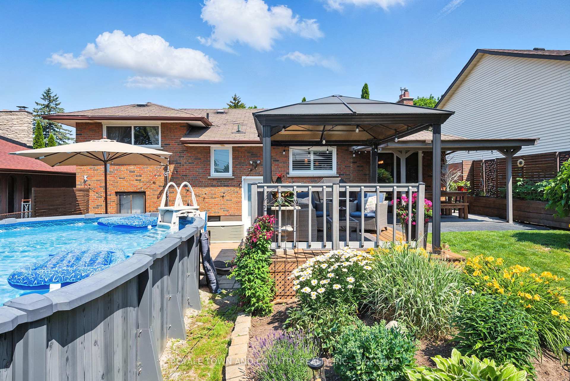 Photo 39 of 11 Bellwood Drive, Whitby, Blue Grass Meadows — HOMEH