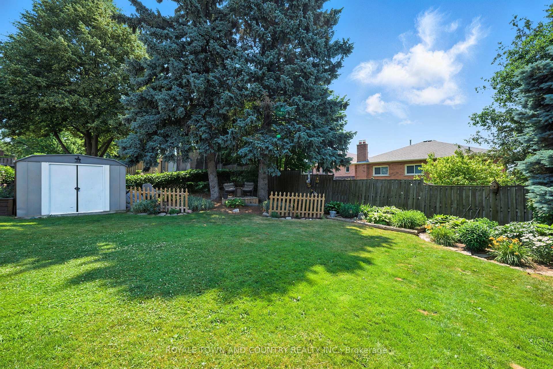 Photo 41 of 11 Bellwood Drive, Whitby, Blue Grass Meadows — HOMEH