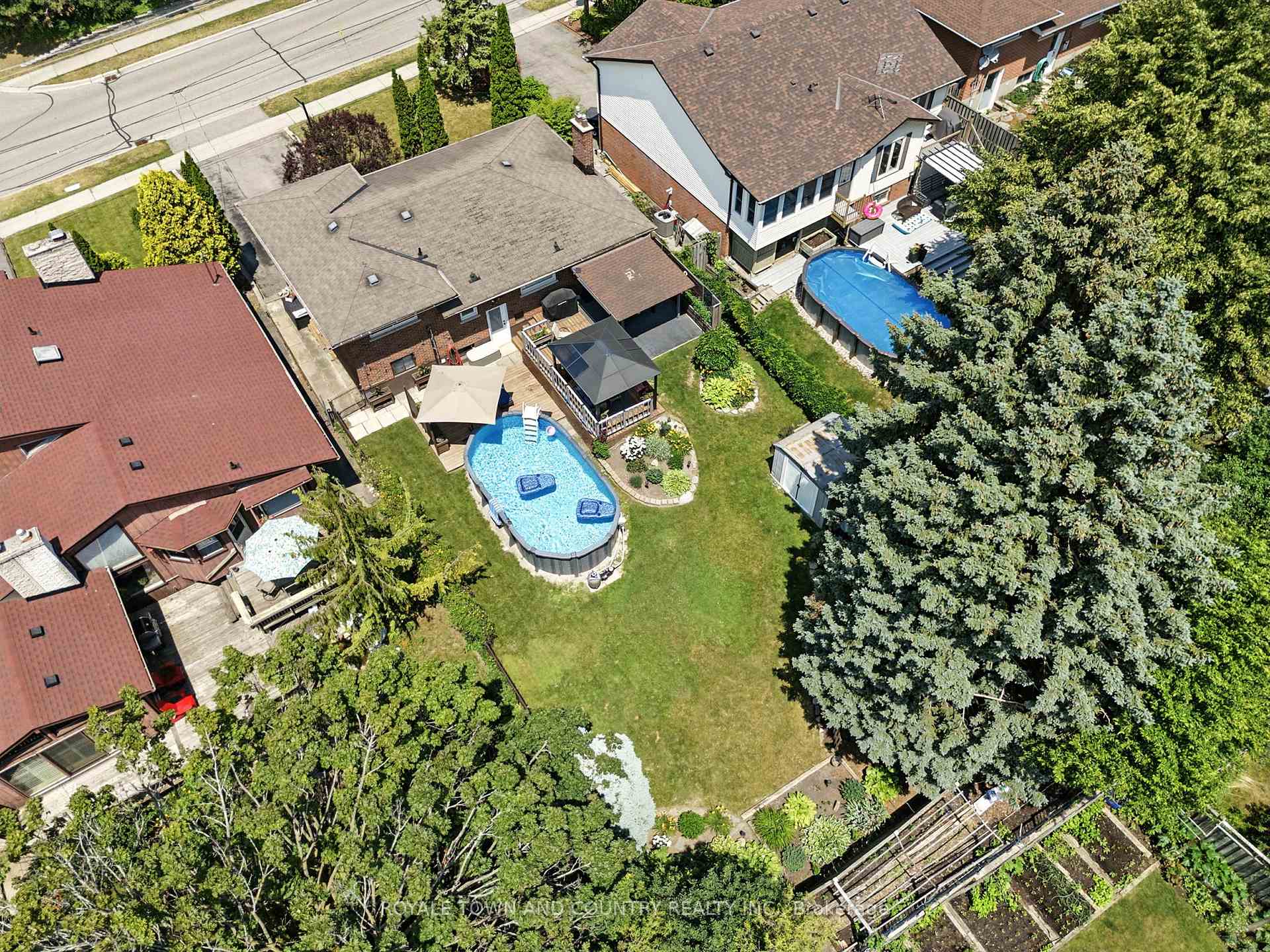 Photo 50 of 11 Bellwood Drive, Whitby, Blue Grass Meadows — HOMEH