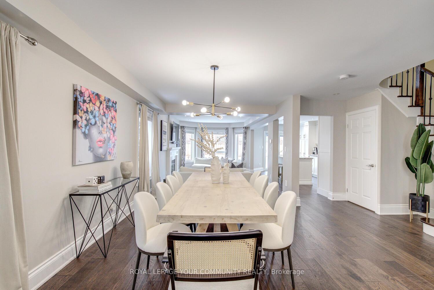 Photo 3 of 107 Purcell Crescent, Vaughan, Maple — HOMEH
