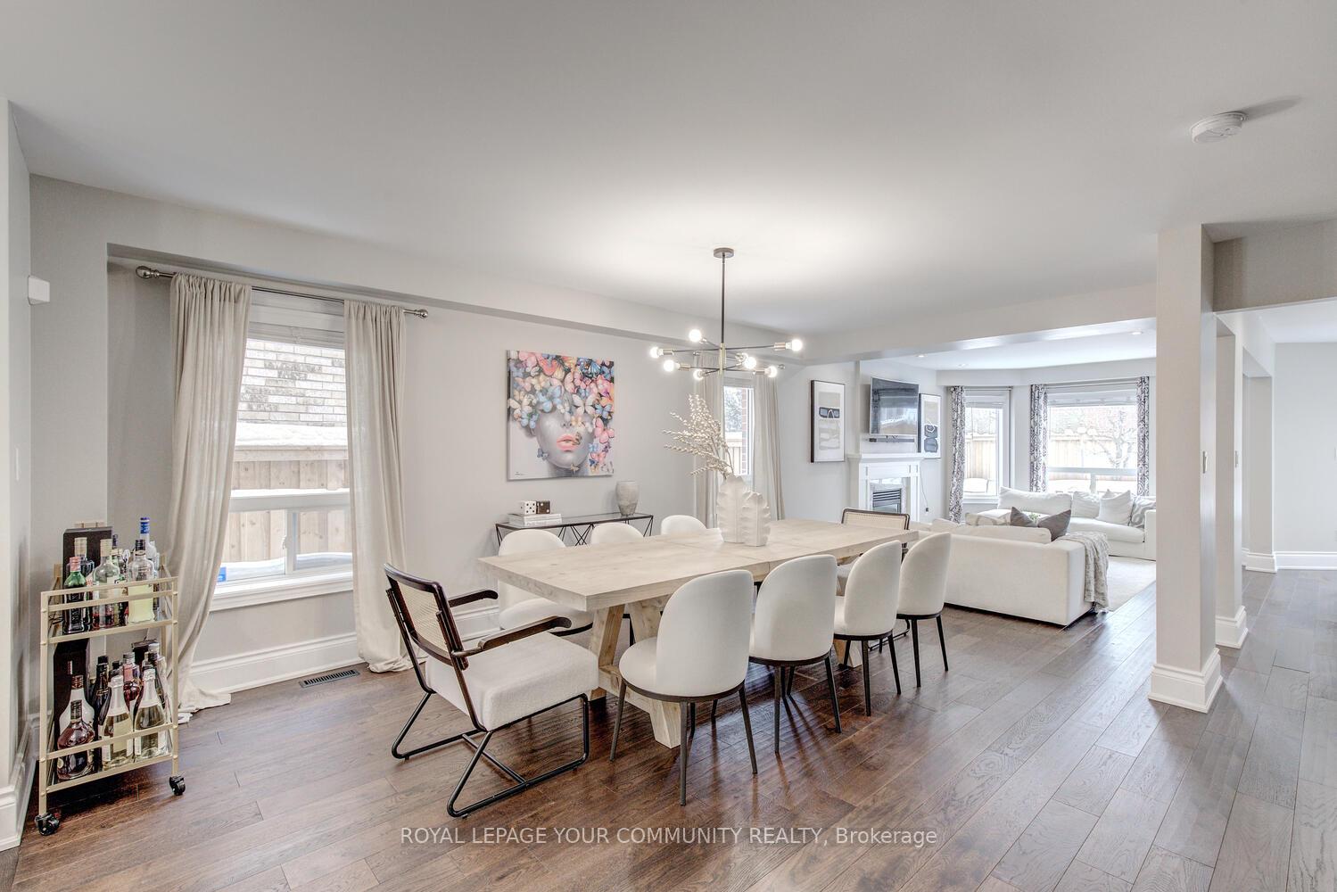 Photo 4 of 107 Purcell Crescent, Vaughan, Maple — HOMEH