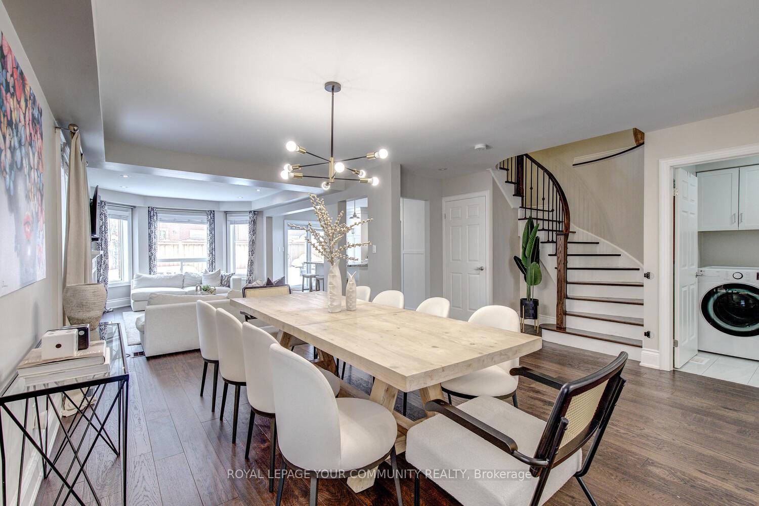 Photo 7 of 107 Purcell Crescent, Vaughan, Maple — HOMEH