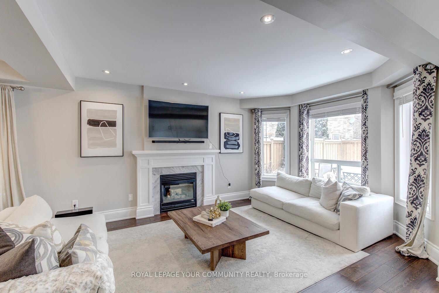 Photo 15 of 107 Purcell Crescent, Vaughan, Maple — HOMEH