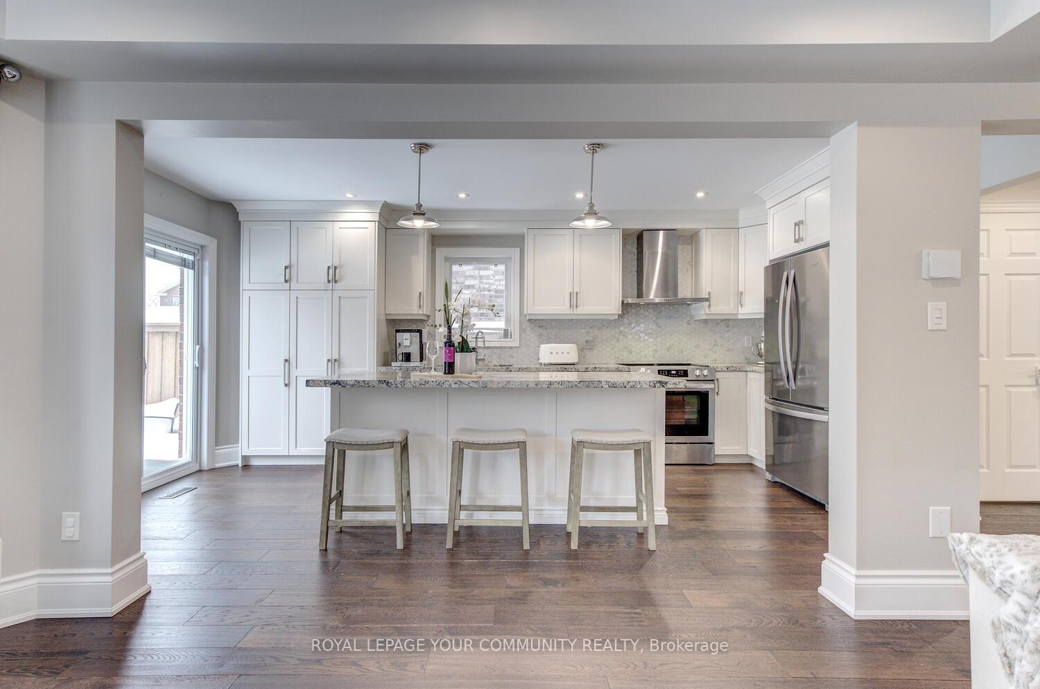 Photo 18 of 107 Purcell Crescent, Vaughan, Maple — HOMEH