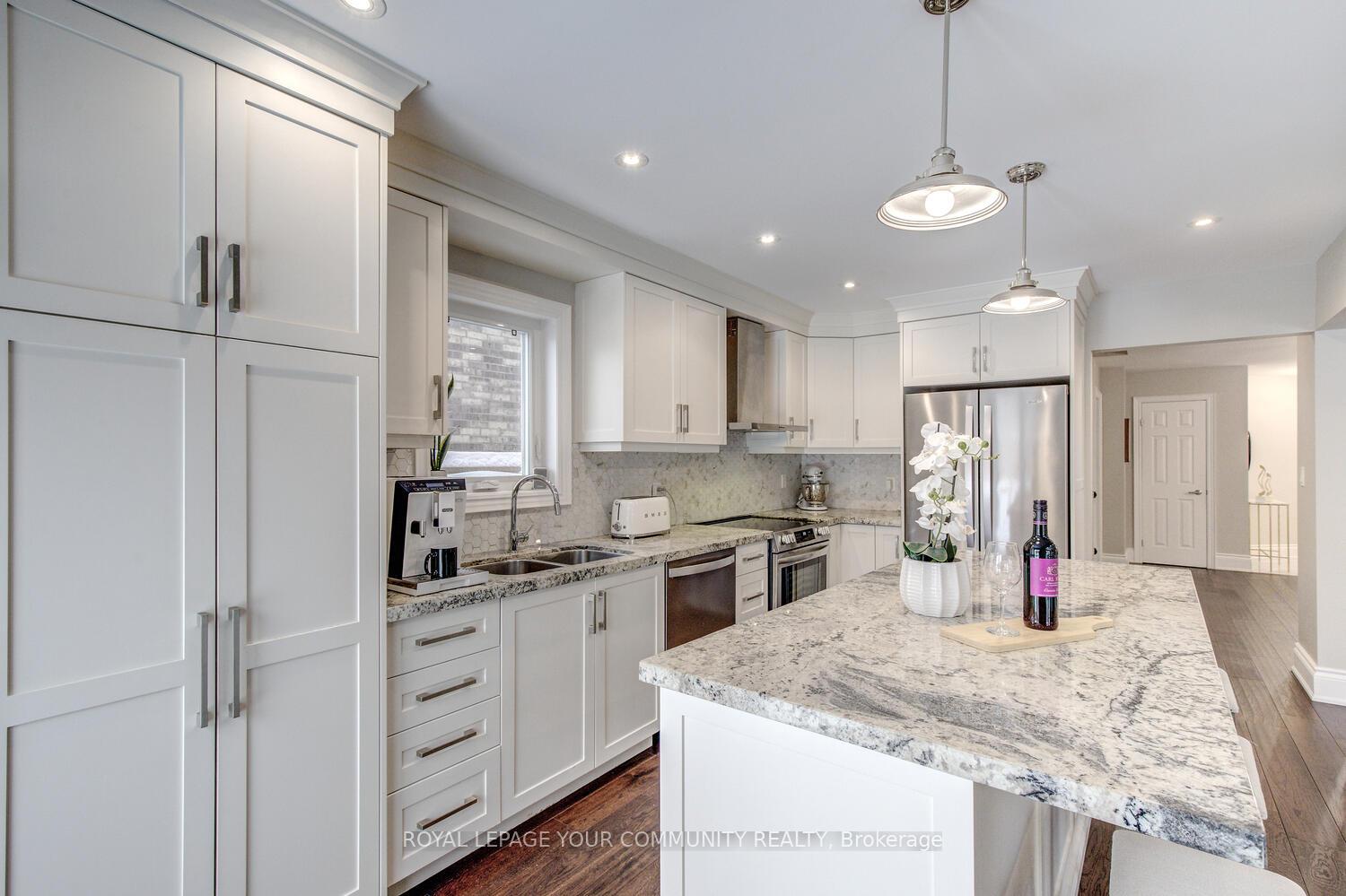 Photo 20 of 107 Purcell Crescent, Vaughan, Maple — HOMEH