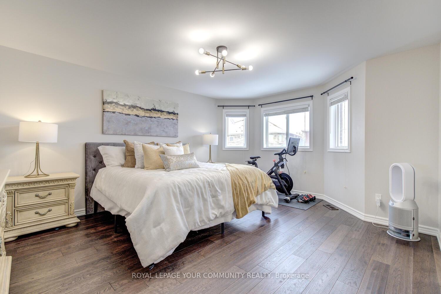 Photo 26 of 107 Purcell Crescent, Vaughan, Maple — HOMEH