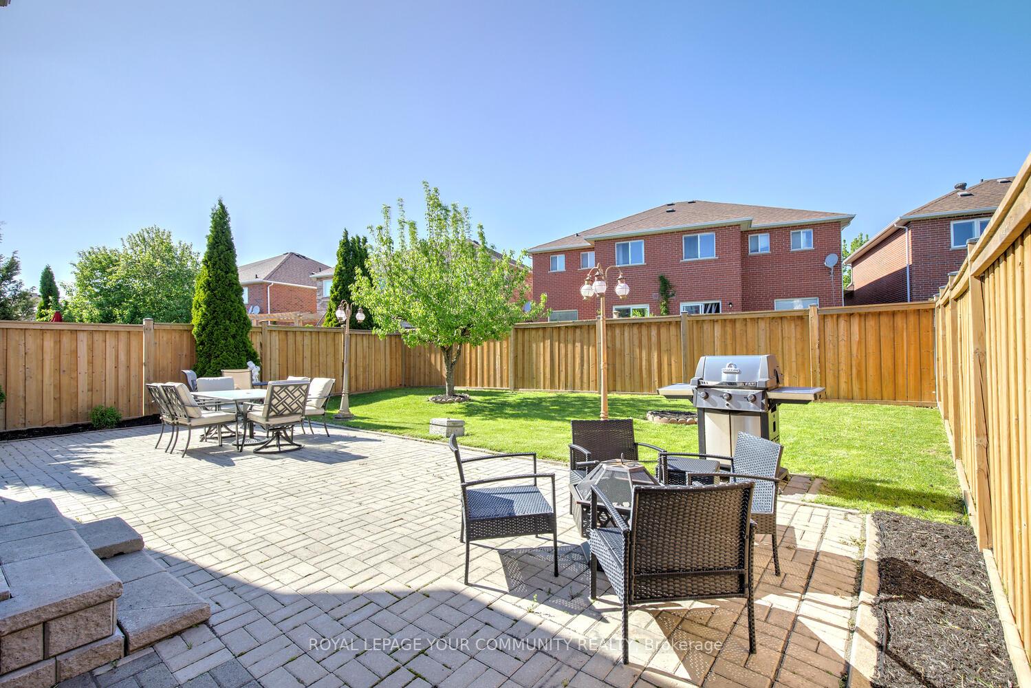 Photo 45 of 107 Purcell Crescent, Vaughan, Maple — HOMEH