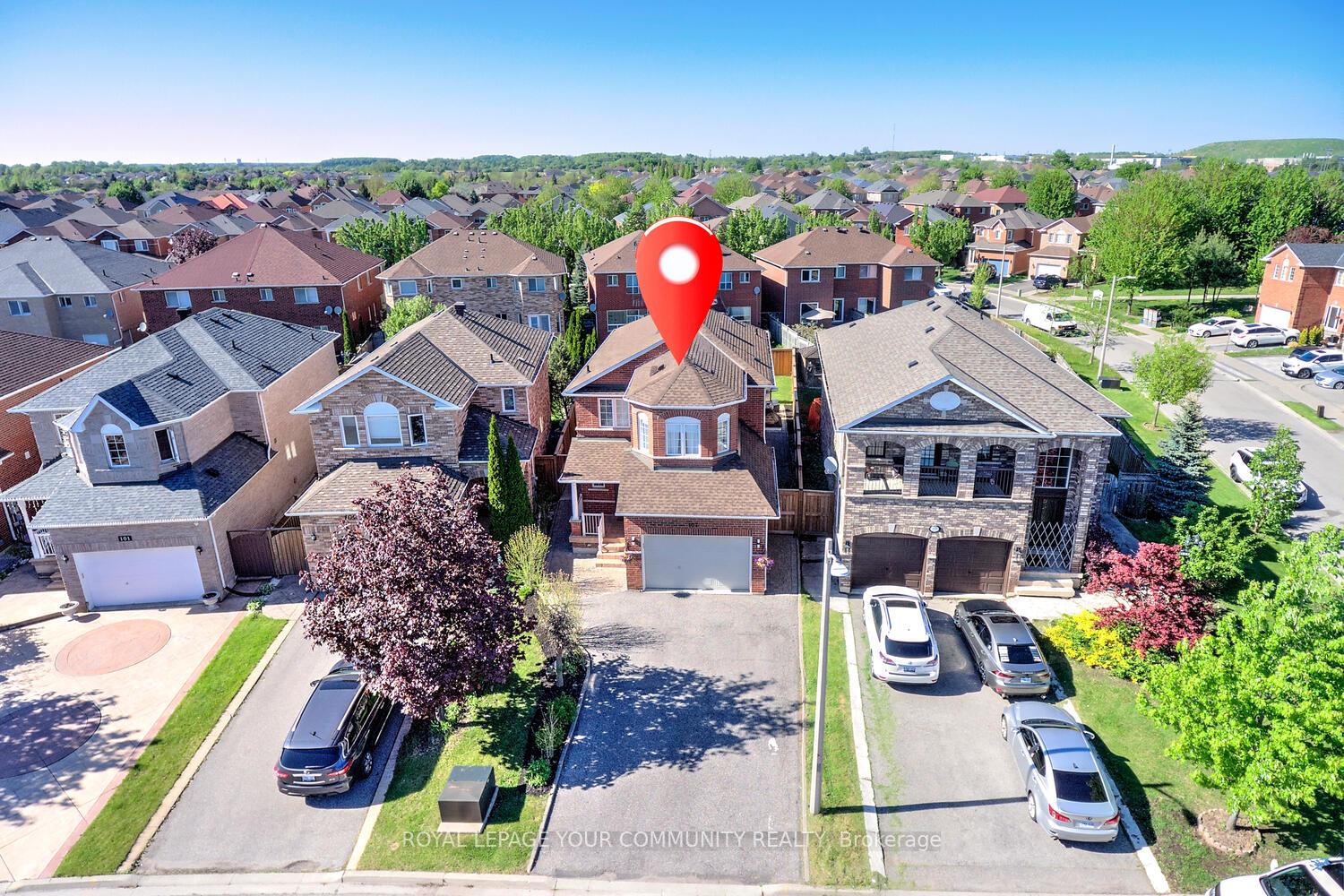 Photo 50 of 107 Purcell Crescent, Vaughan, Maple — HOMEH