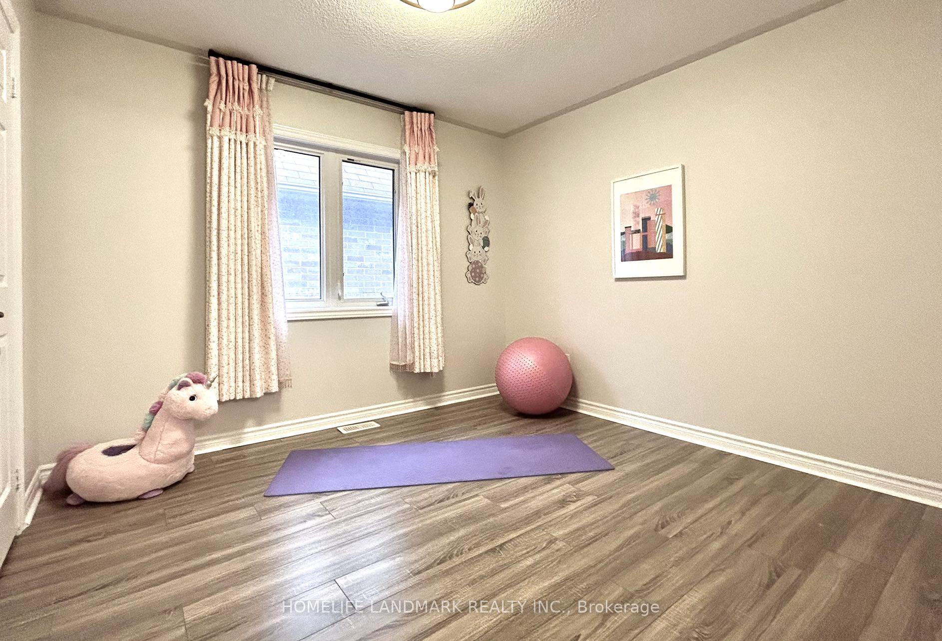 Photo 11 of 17 Macadam Road, Markham, Wismer — HOMEH