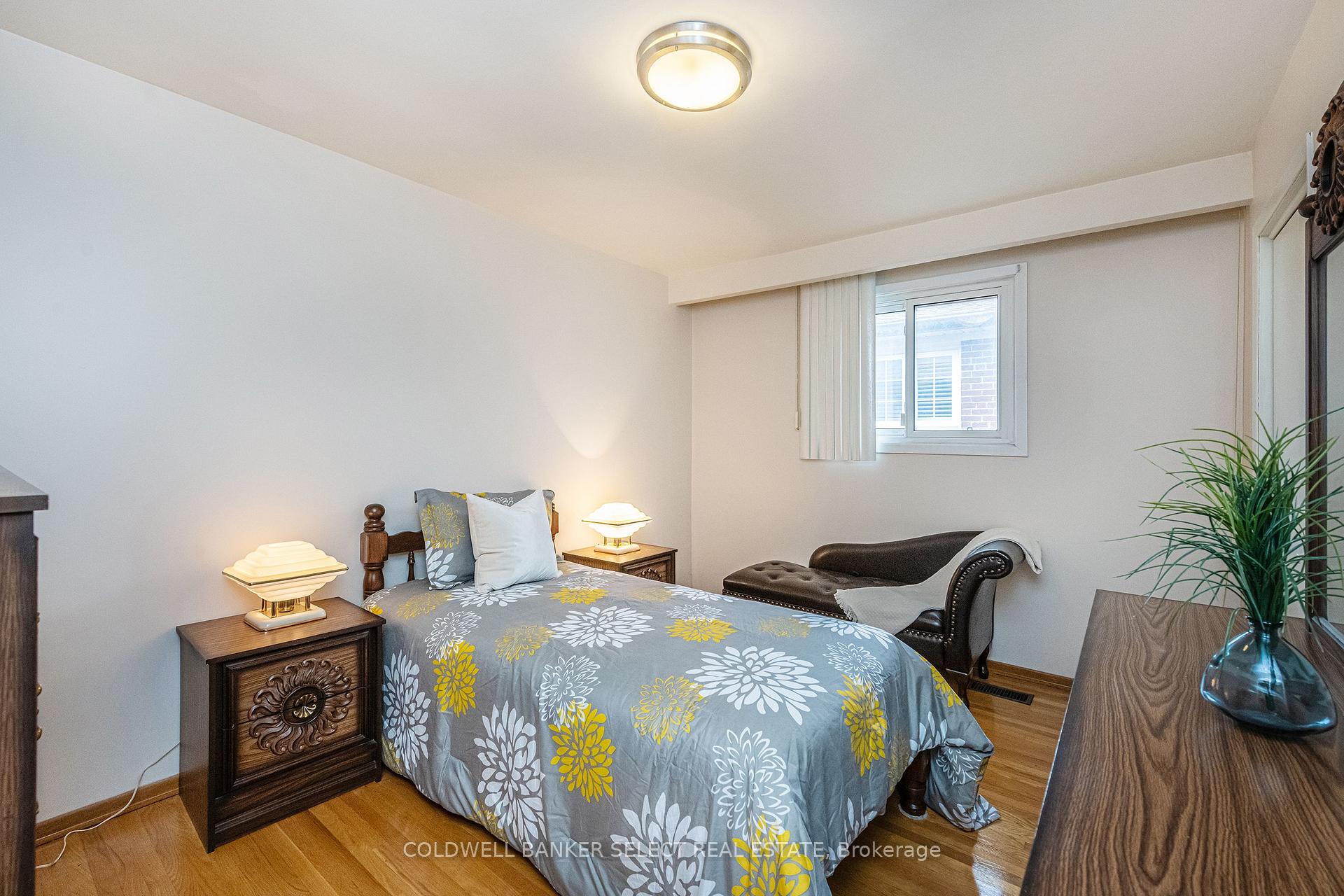 Photo 6 of 38 Northlane Road, Vaughan, West Woodbridge — HOMEH