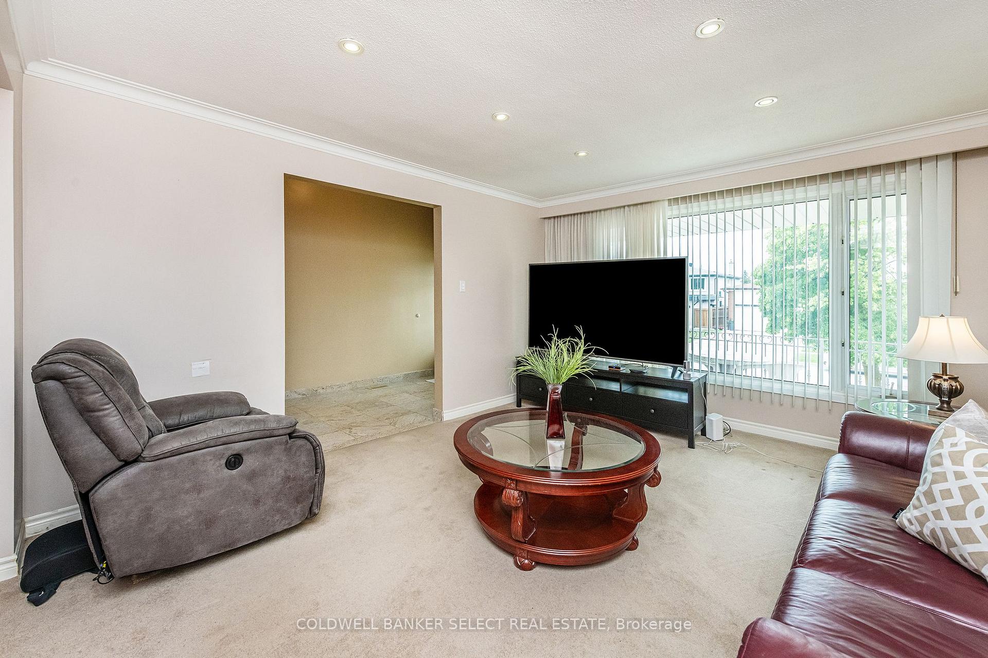 Photo 11 of 38 Northlane Road, Vaughan, West Woodbridge — HOMEH