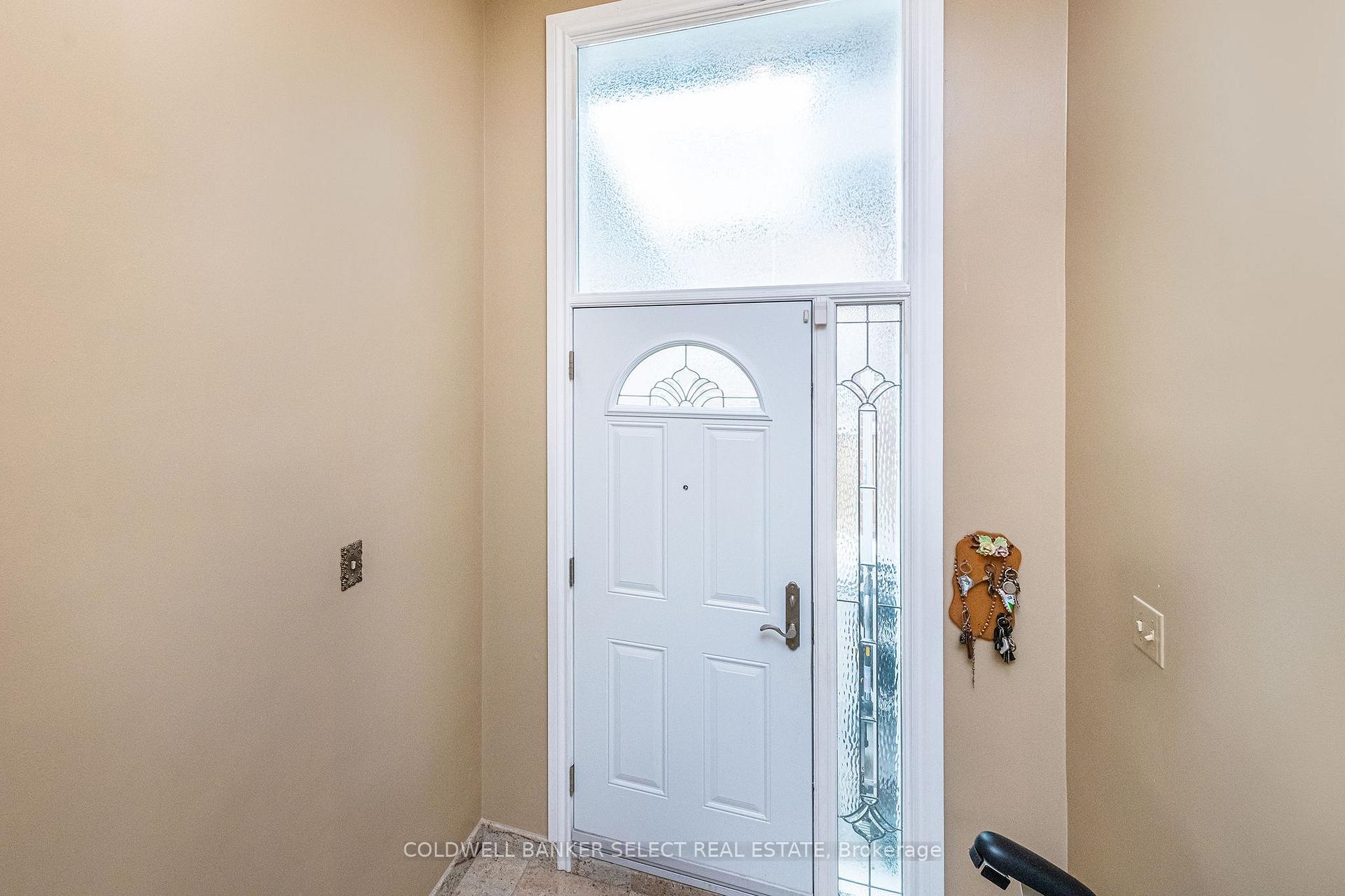Photo 16 of 38 Northlane Road, Vaughan, West Woodbridge — HOMEH