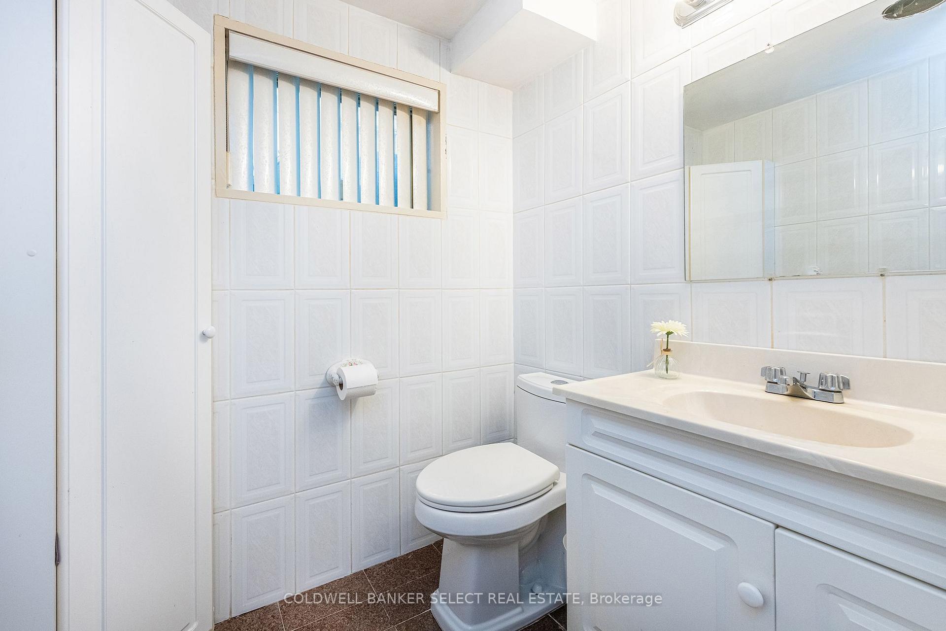 Photo 24 of 38 Northlane Road, Vaughan, West Woodbridge — HOMEH