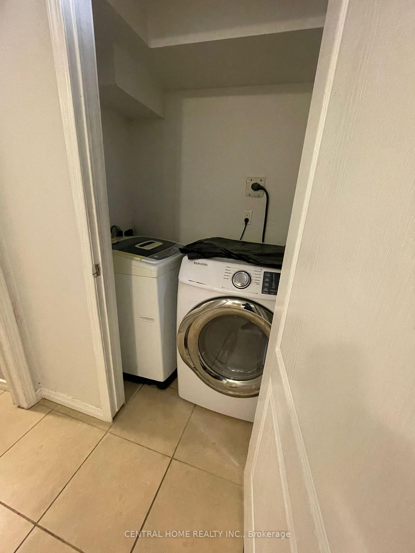 Photo 7 of Unit Basement, 35 Dakin Drive, Ajax, Central West — HOMEH