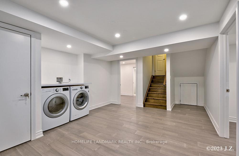 Photo 4 of Unit 2 Bedroom Basement Unit, 17 Elderslie Crescent, Vaughan, Kleinburg — HOMEH