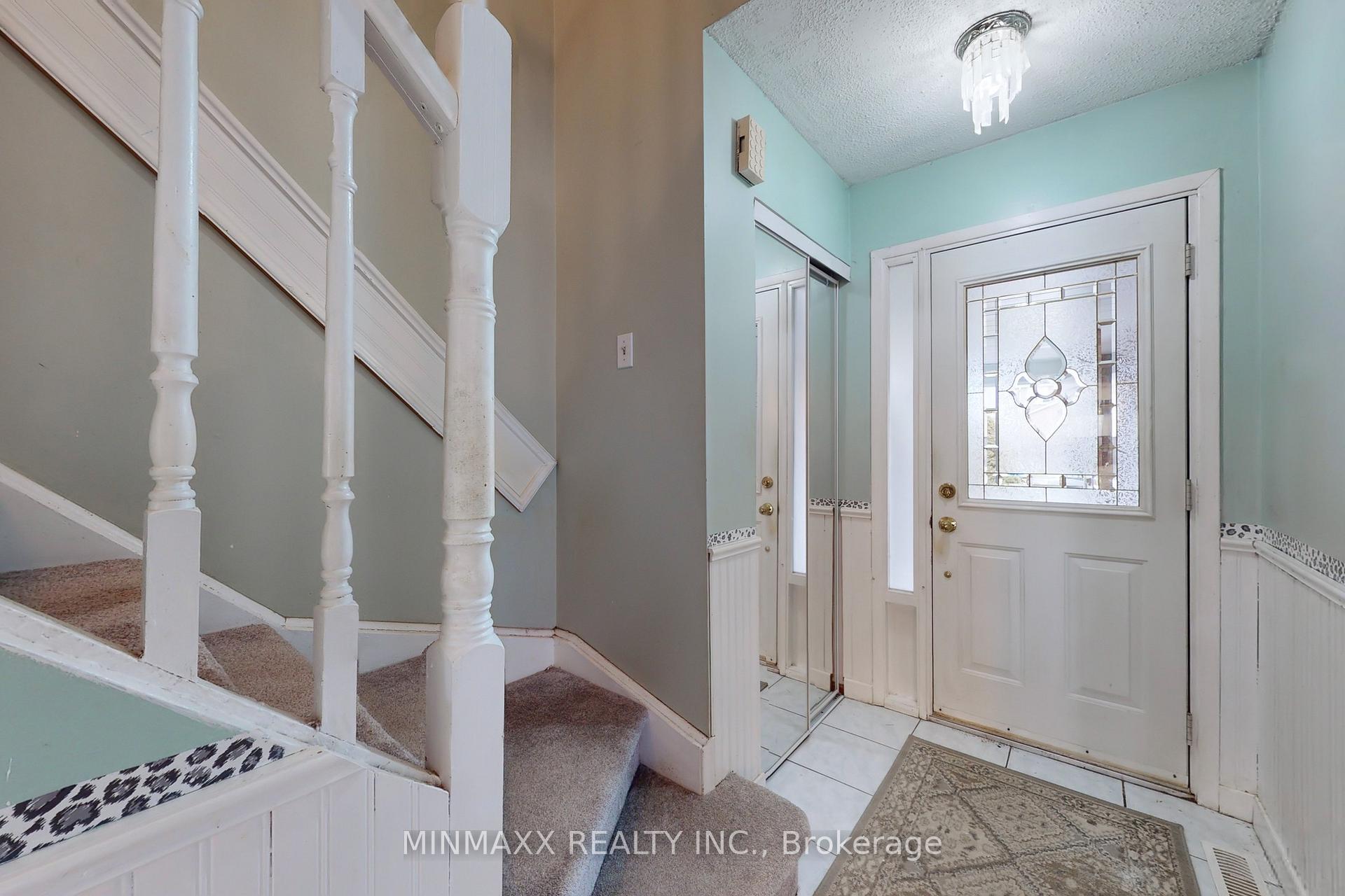 Photo 18 of 84 Timbers Circle, Markham, Milliken Mills East — HOMEH