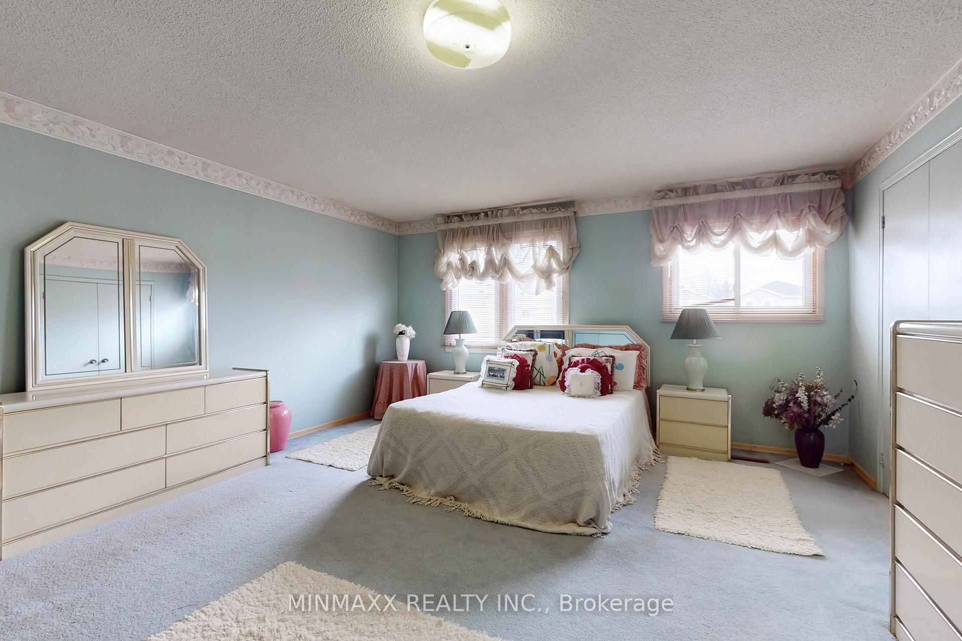Photo 21 of 84 Timbers Circle, Markham, Milliken Mills East — HOMEH
