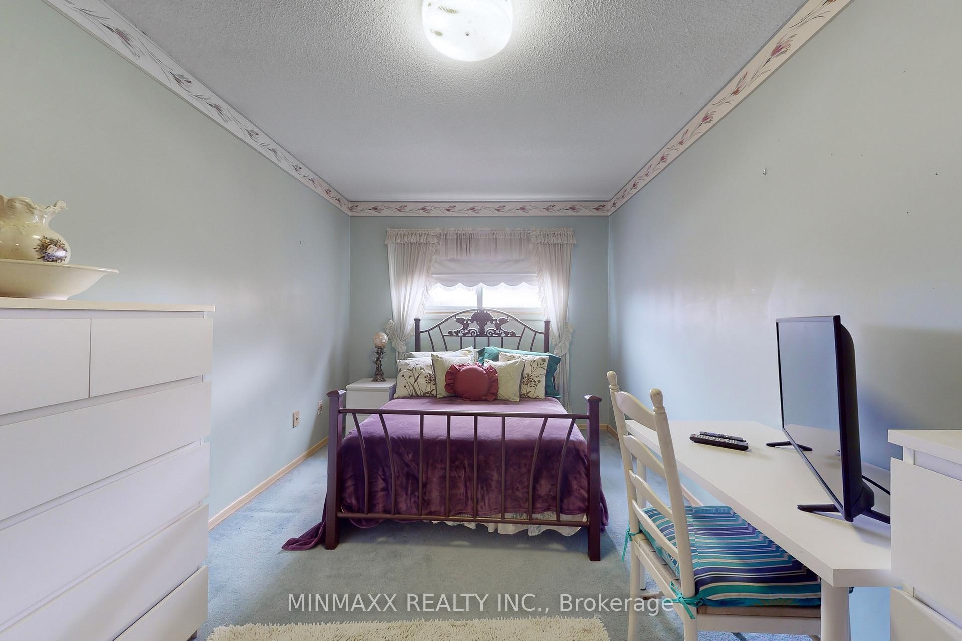 Photo 25 of 84 Timbers Circle, Markham, Milliken Mills East — HOMEH