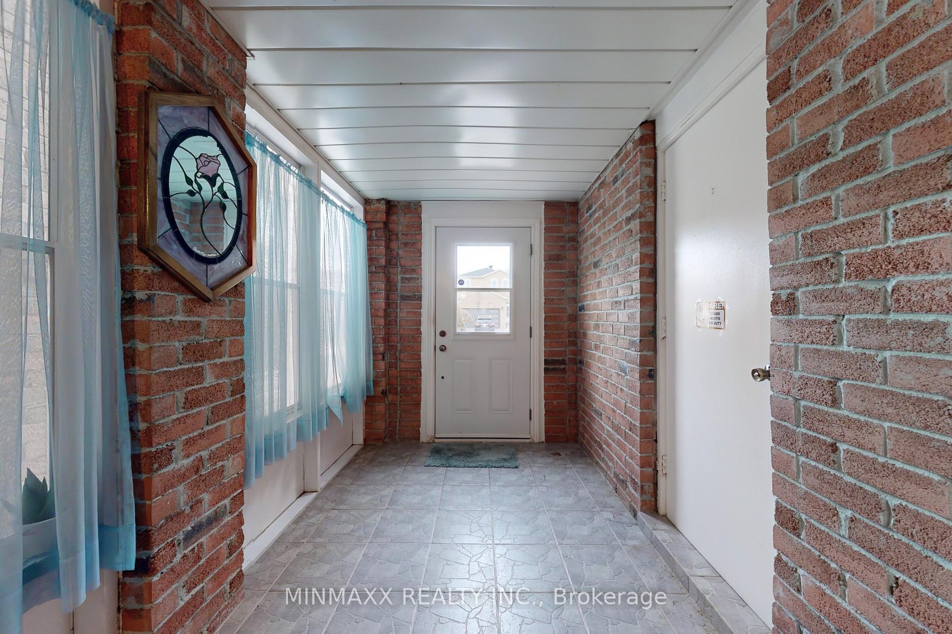 Photo 31 of 84 Timbers Circle, Markham, Milliken Mills East — HOMEH