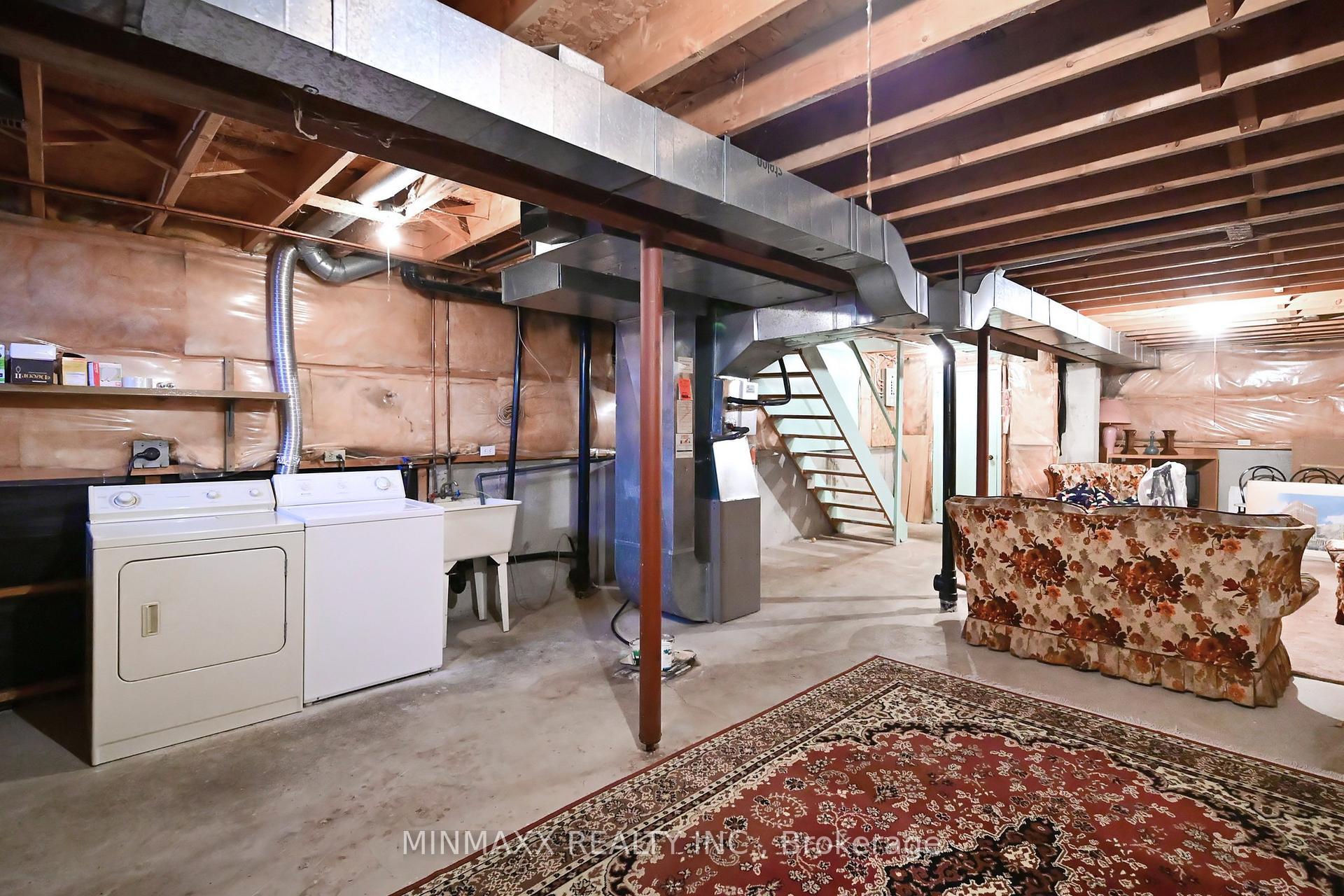 Photo 35 of 84 Timbers Circle, Markham, Milliken Mills East — HOMEH